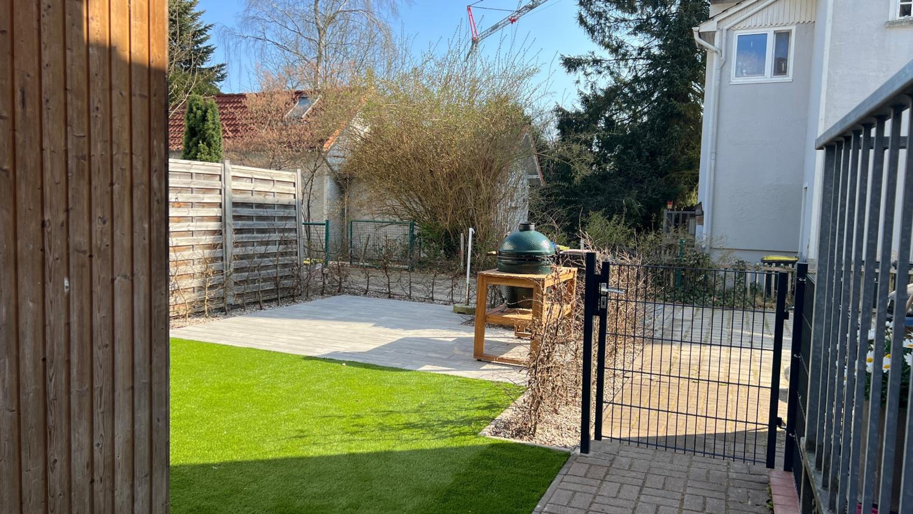 CLS Moderne Villa Bad Schwartau mit Garten für bis zu 6 Personen, 2 E-Ladesäulen, 3 Parkplätze, Loggia, Big GREEN EGG, Massagesessel, Kaffeevollautomat, gr