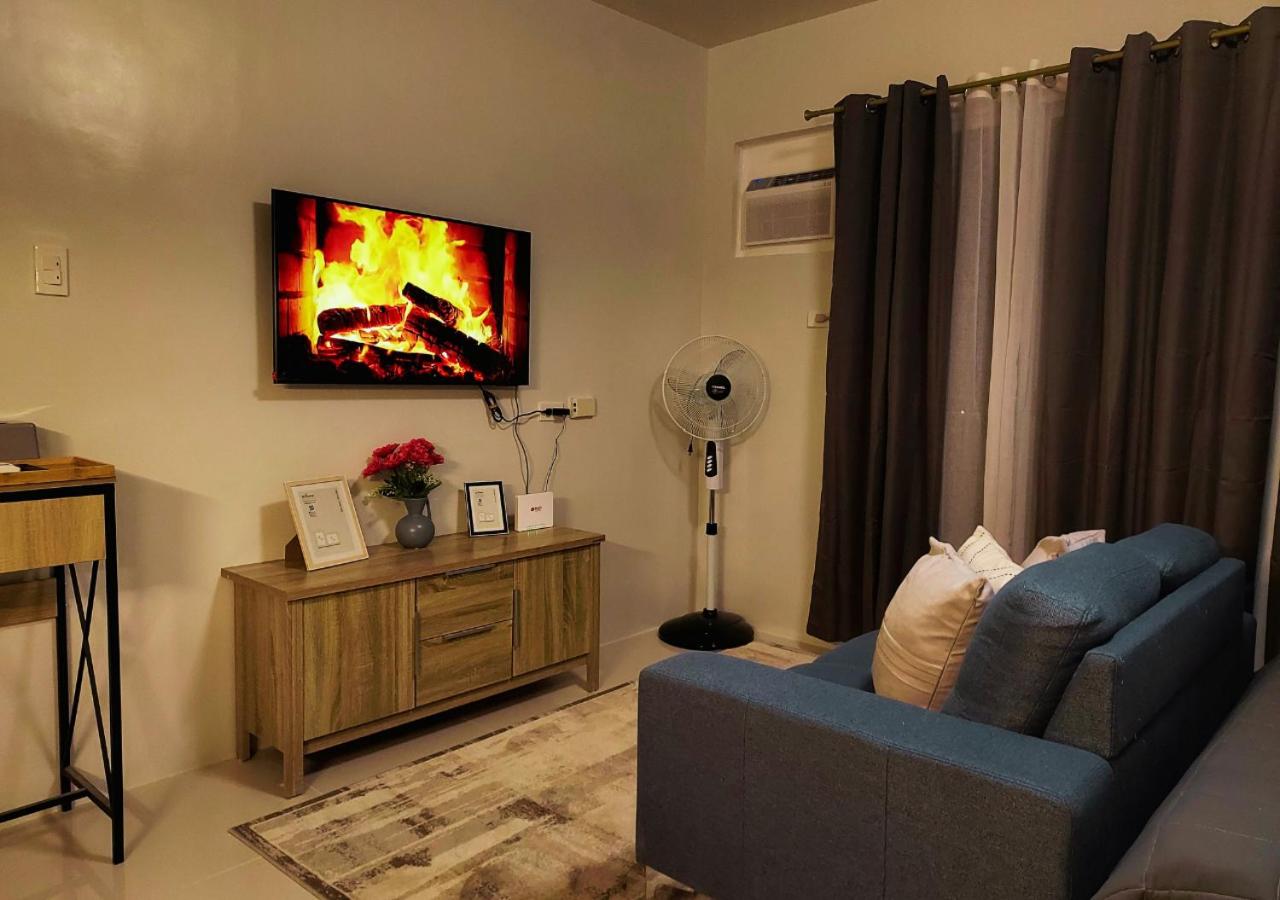 Family-Friendly Staycation with Free Parking, Pool and Gym in Palawan near Airport - B2 7Beryl