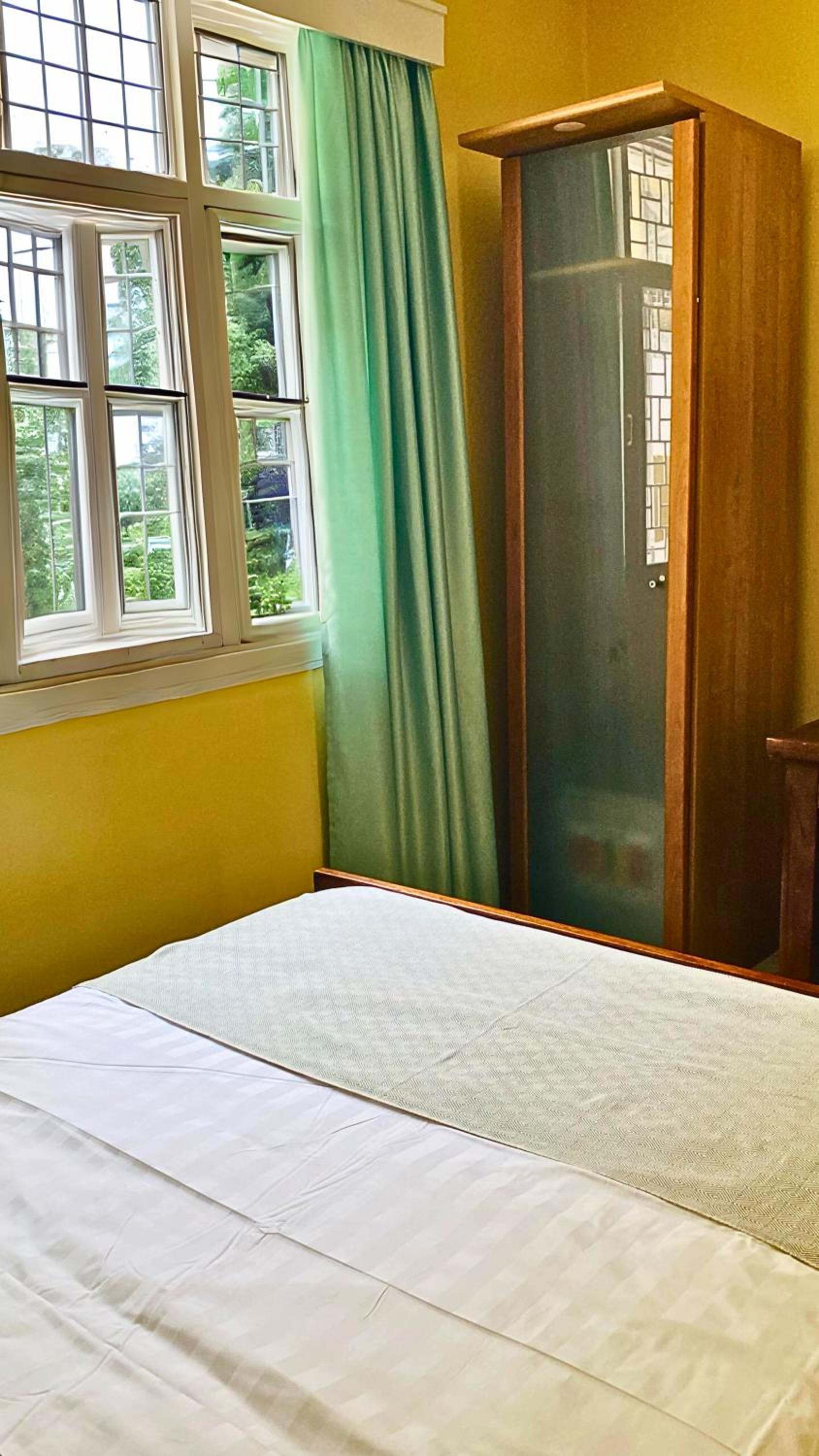 Sunny Shore B&B