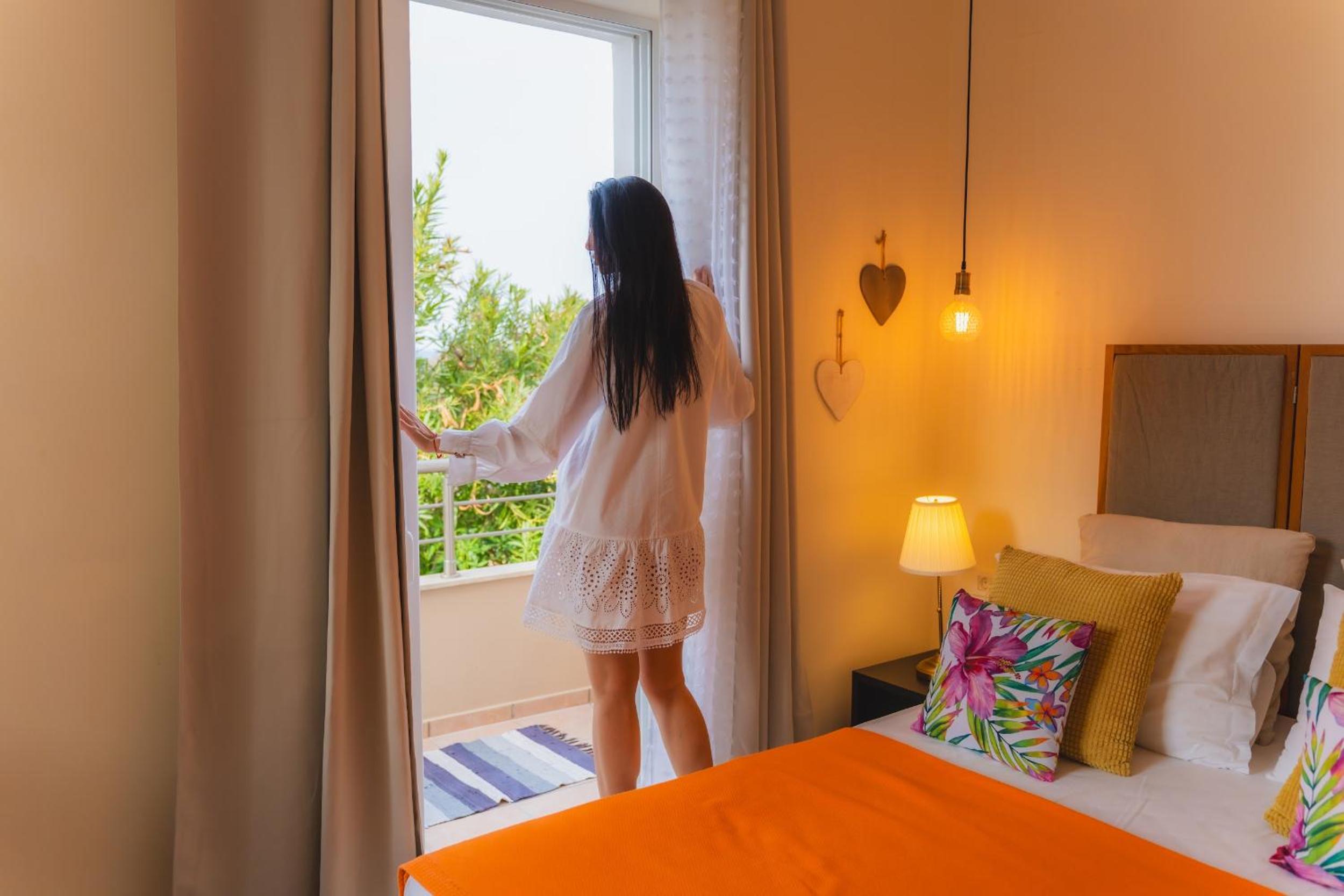 Tranquil Escape Near Lake Swim, Sunsets & Relax