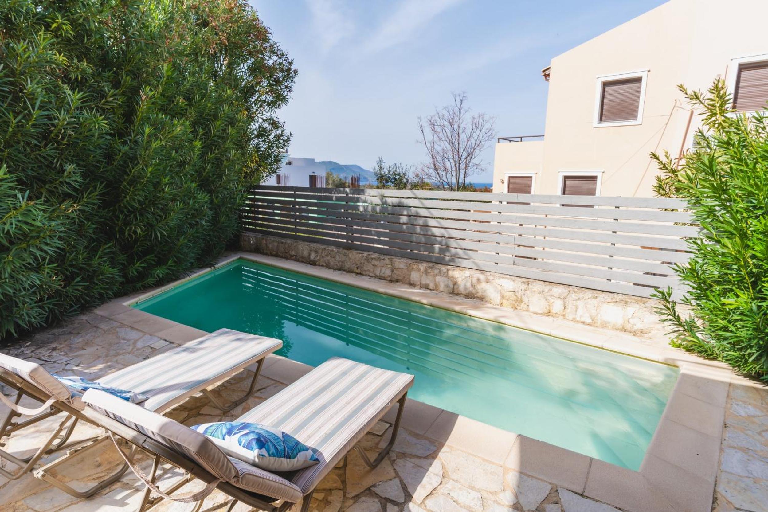 Tranquil Escape Near Lake Swim, Sunsets & Relax