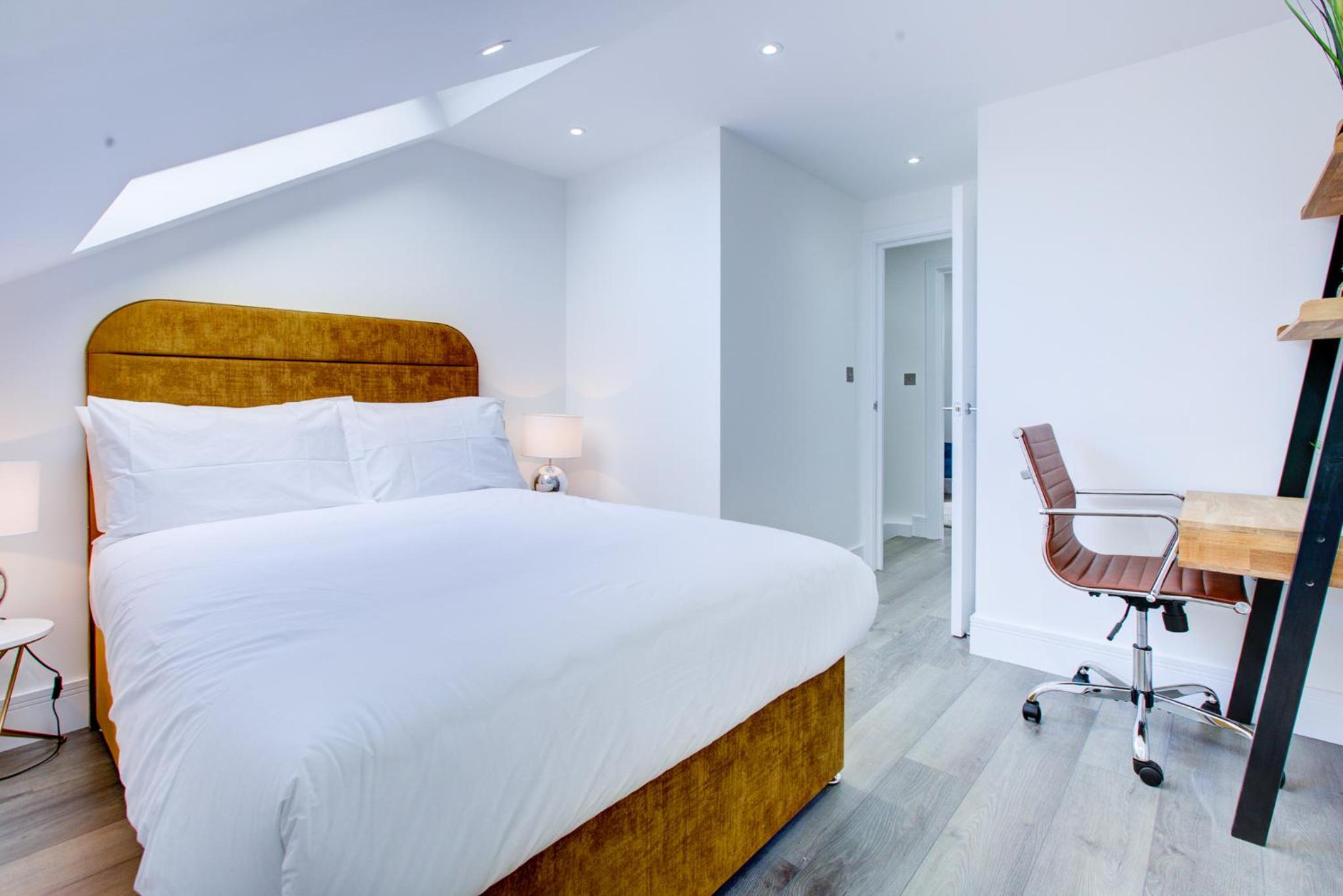 Hybrid Resi - London, Wandsworth close to Clapham