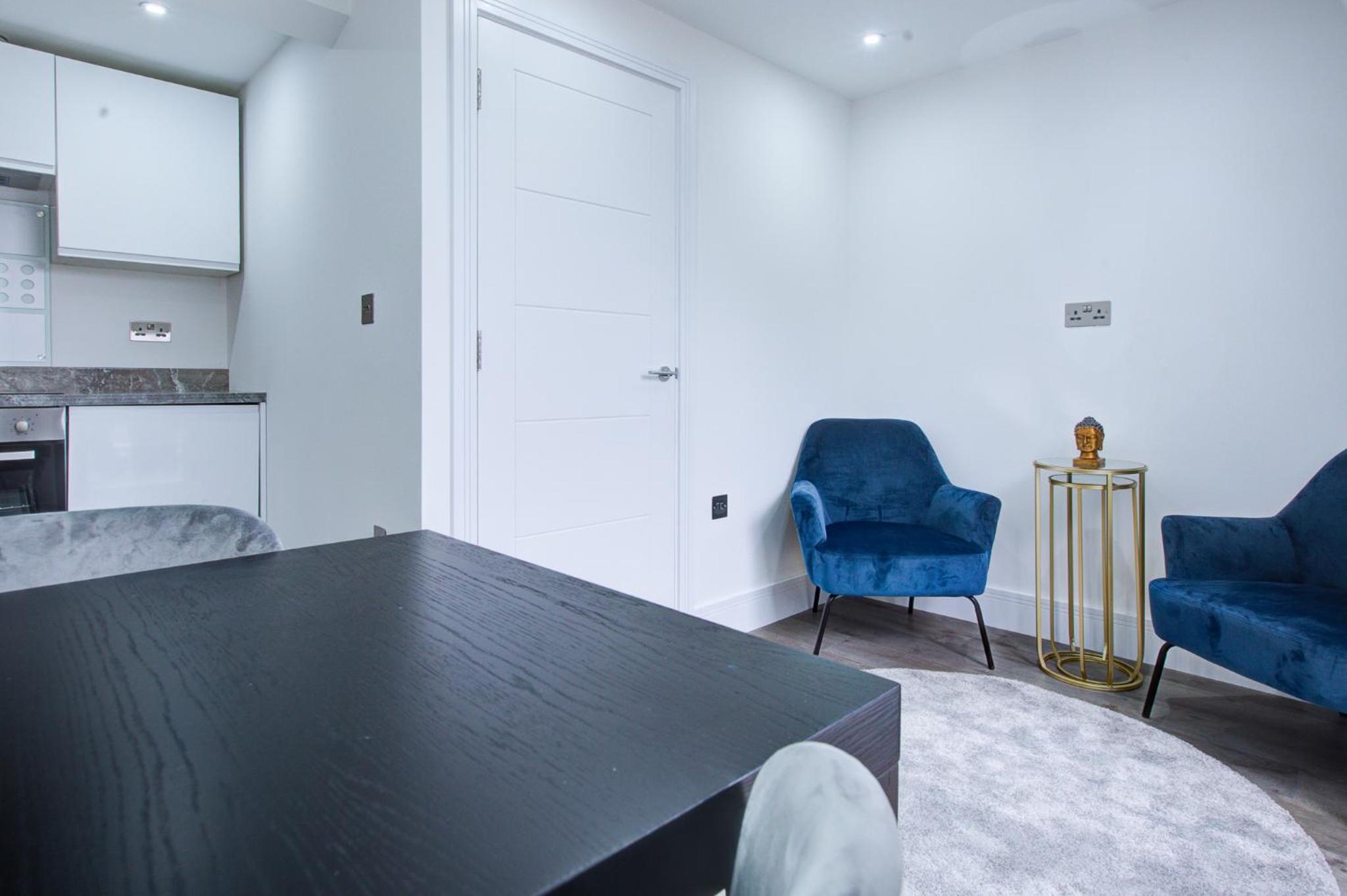 Hybrid Resi - London, Wandsworth close to Clapham