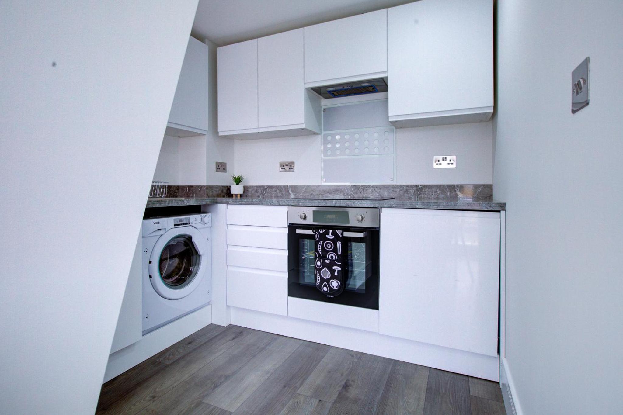 Hybrid Resi - London, Wandsworth close to Clapham