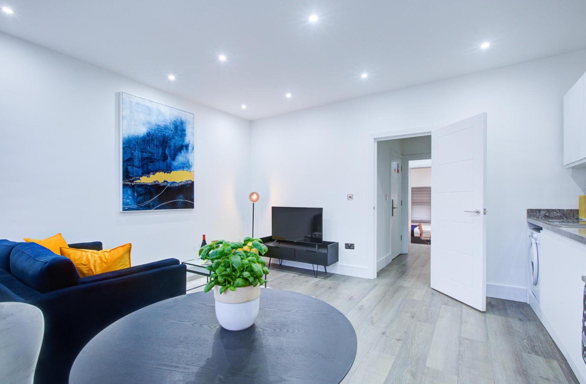 Hybrid Resi - London, Wandsworth close to Clapham