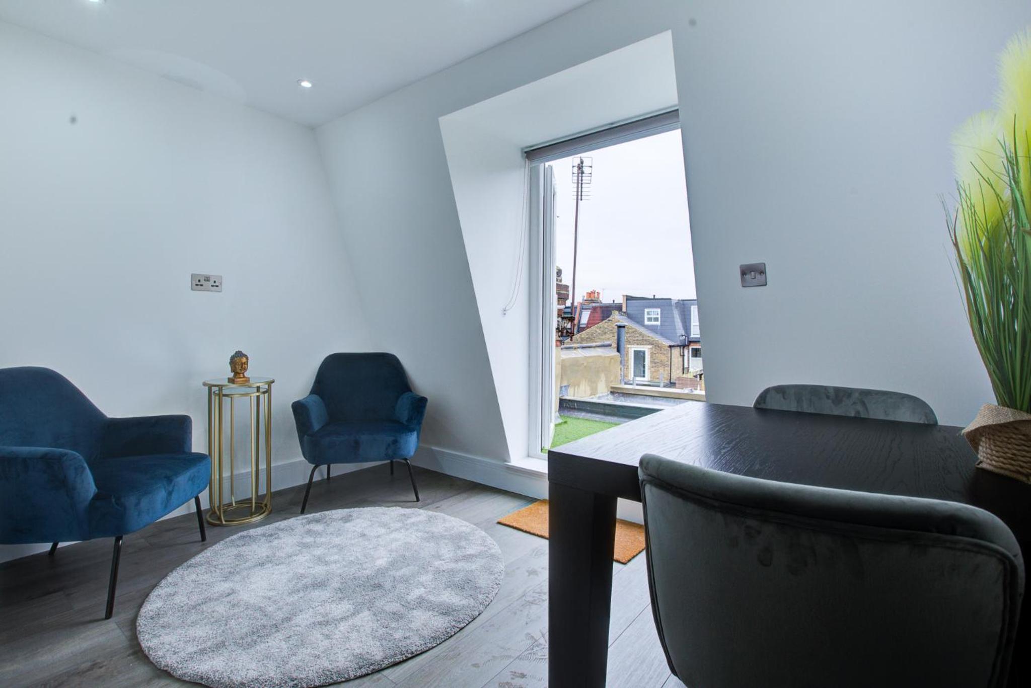 Hybrid Resi - London, Wandsworth close to Clapham