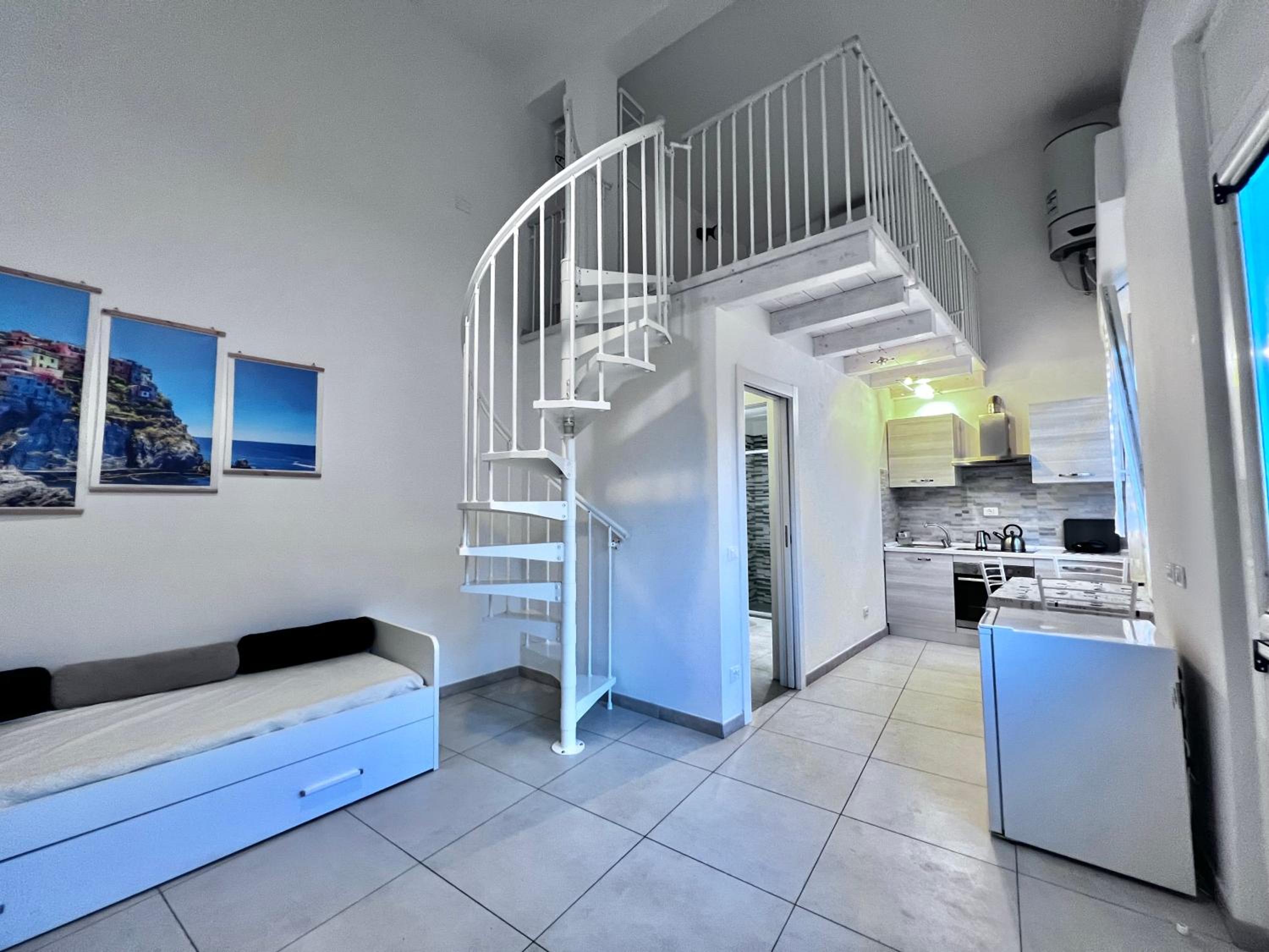 8 Lofts - Apartments - 2