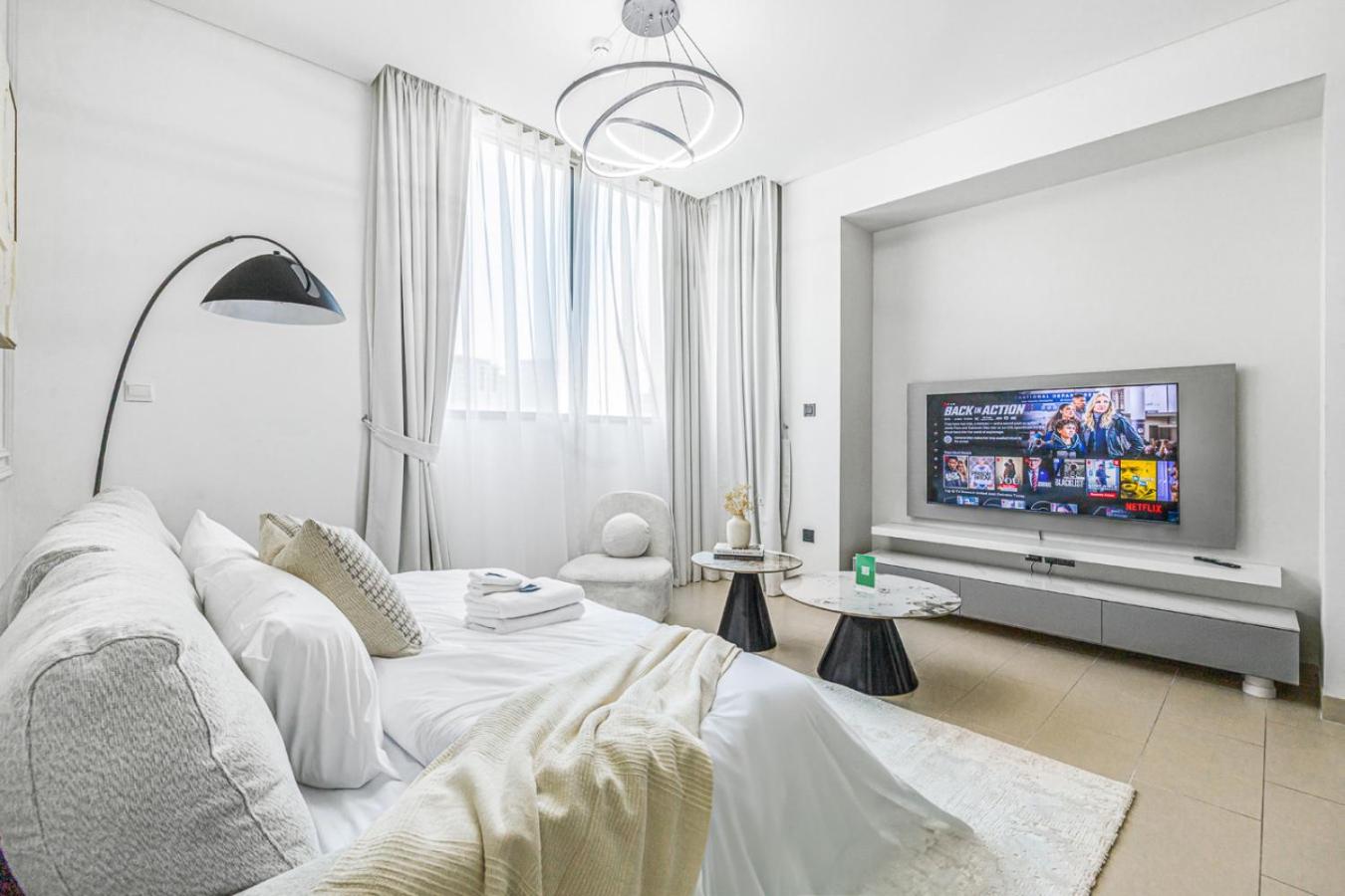 New 2BR with Pool and Gym in Green Sobha Community