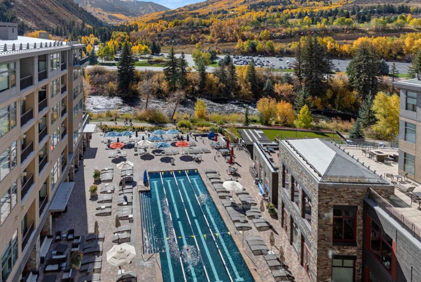 LUXE Riverfront Mountain Retreat Walk to Gondola