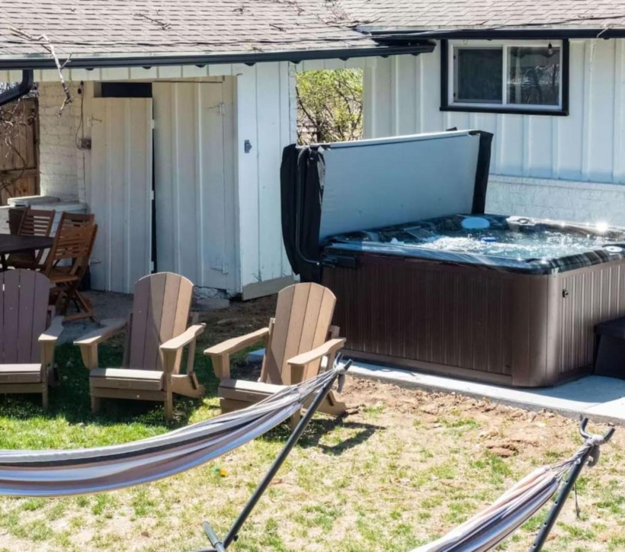 The Western Retreat With Hot Tub and Spacious Yard