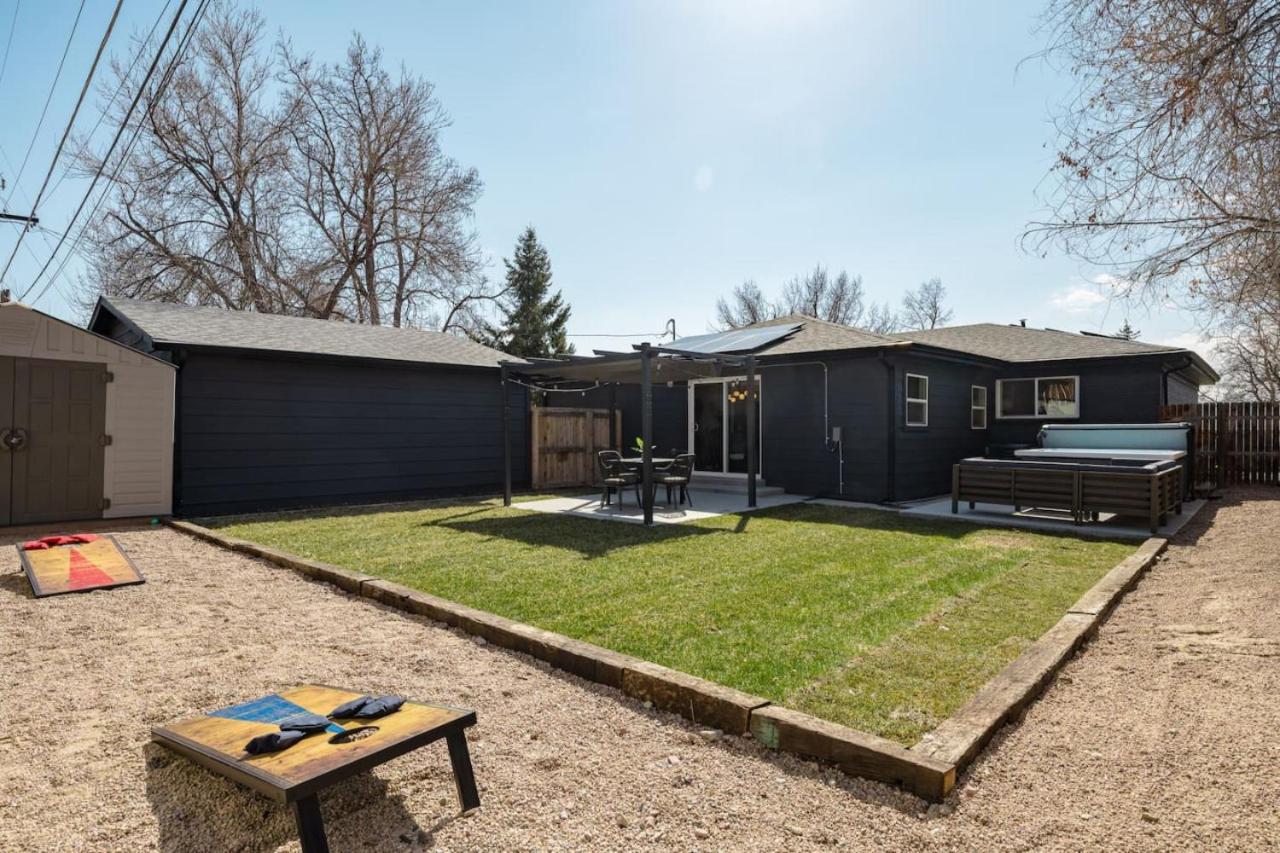 Spacious and Stylish Home with HotTub 12min to Downtown