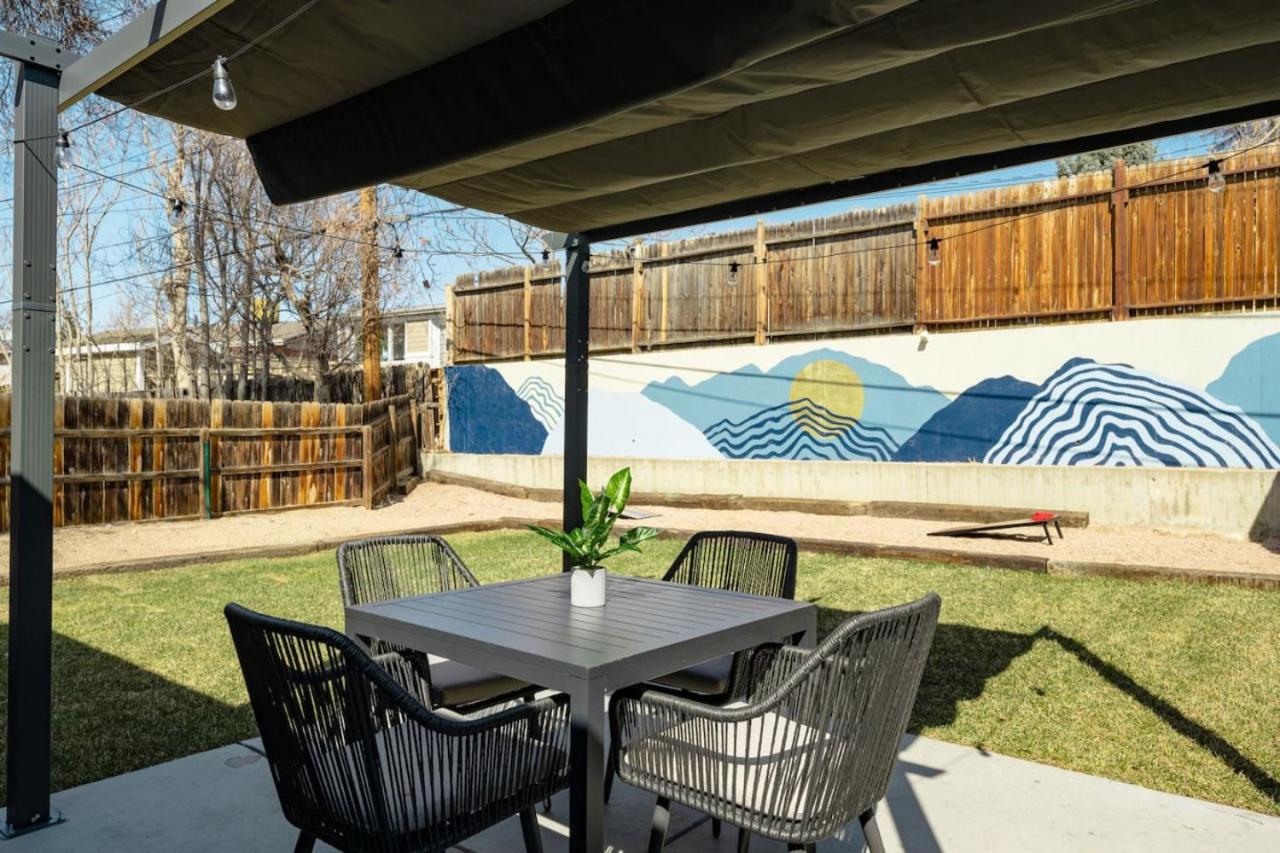 Spacious and Stylish Home with HotTub 12min to Downtown