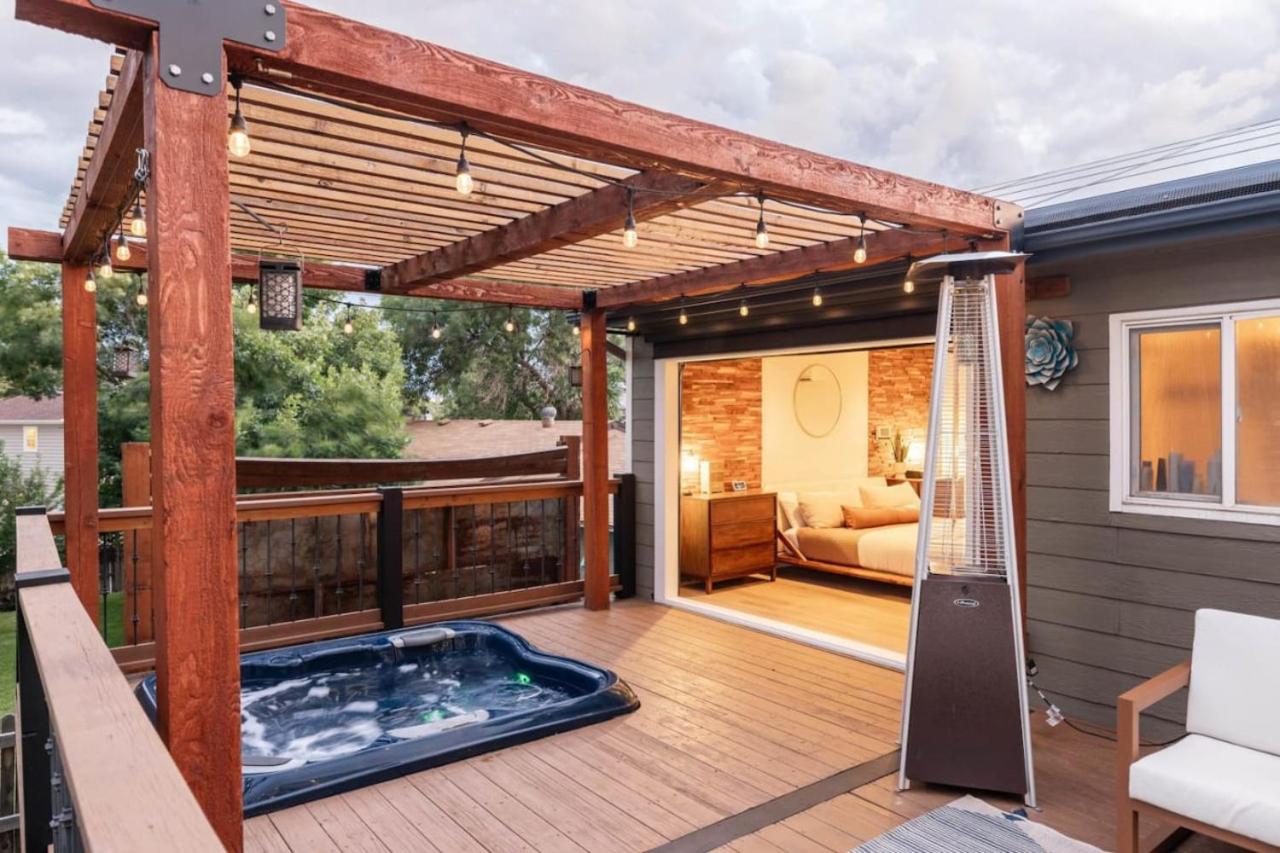 5 Star Retreat With A Gym And APrivate Office