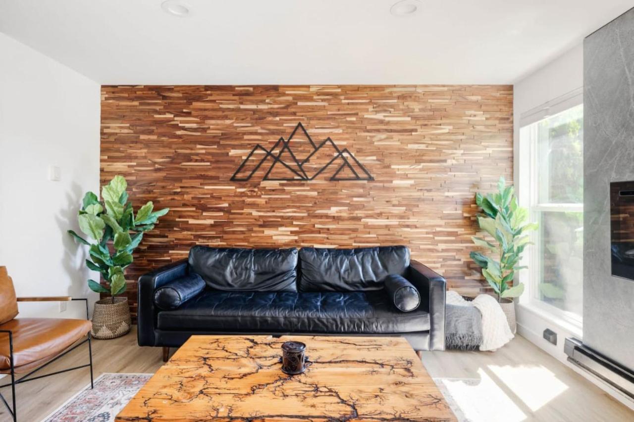 5 Star Retreat With A Gym And APrivate Office