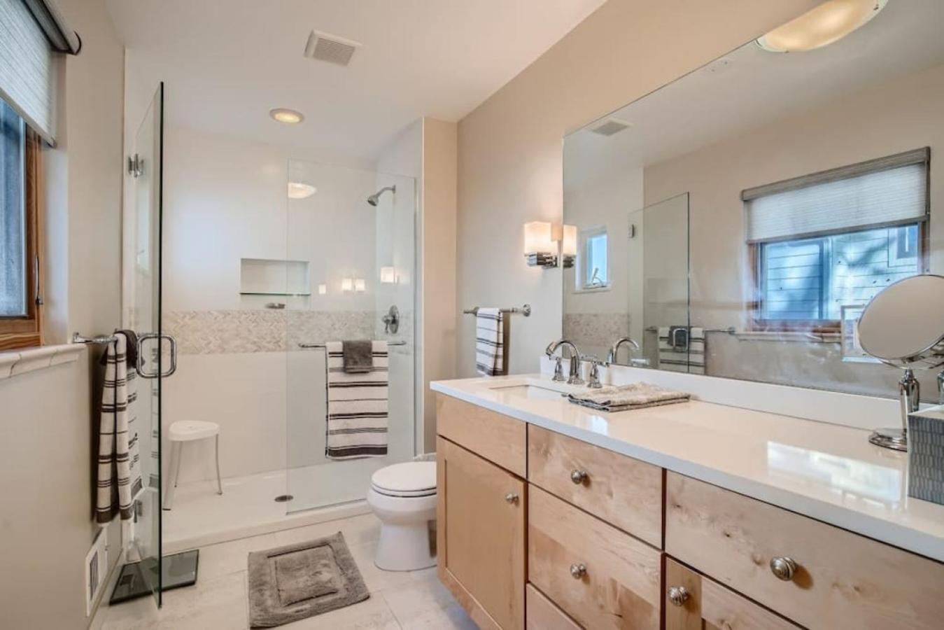 Family Friendly I Near DU I 3bd Single Story Ranch