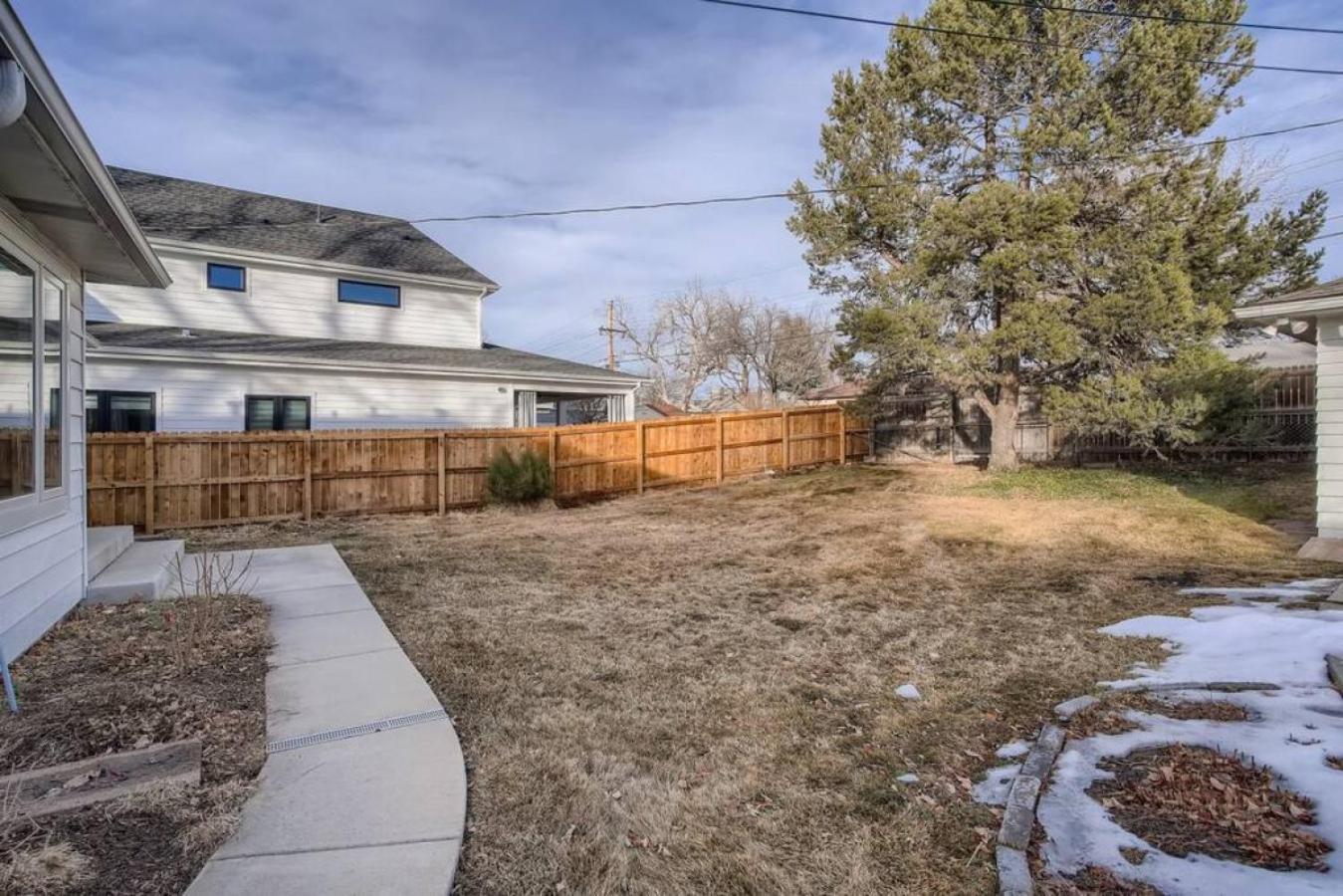 Family Friendly I Near DU I 3bd Single Story Ranch
