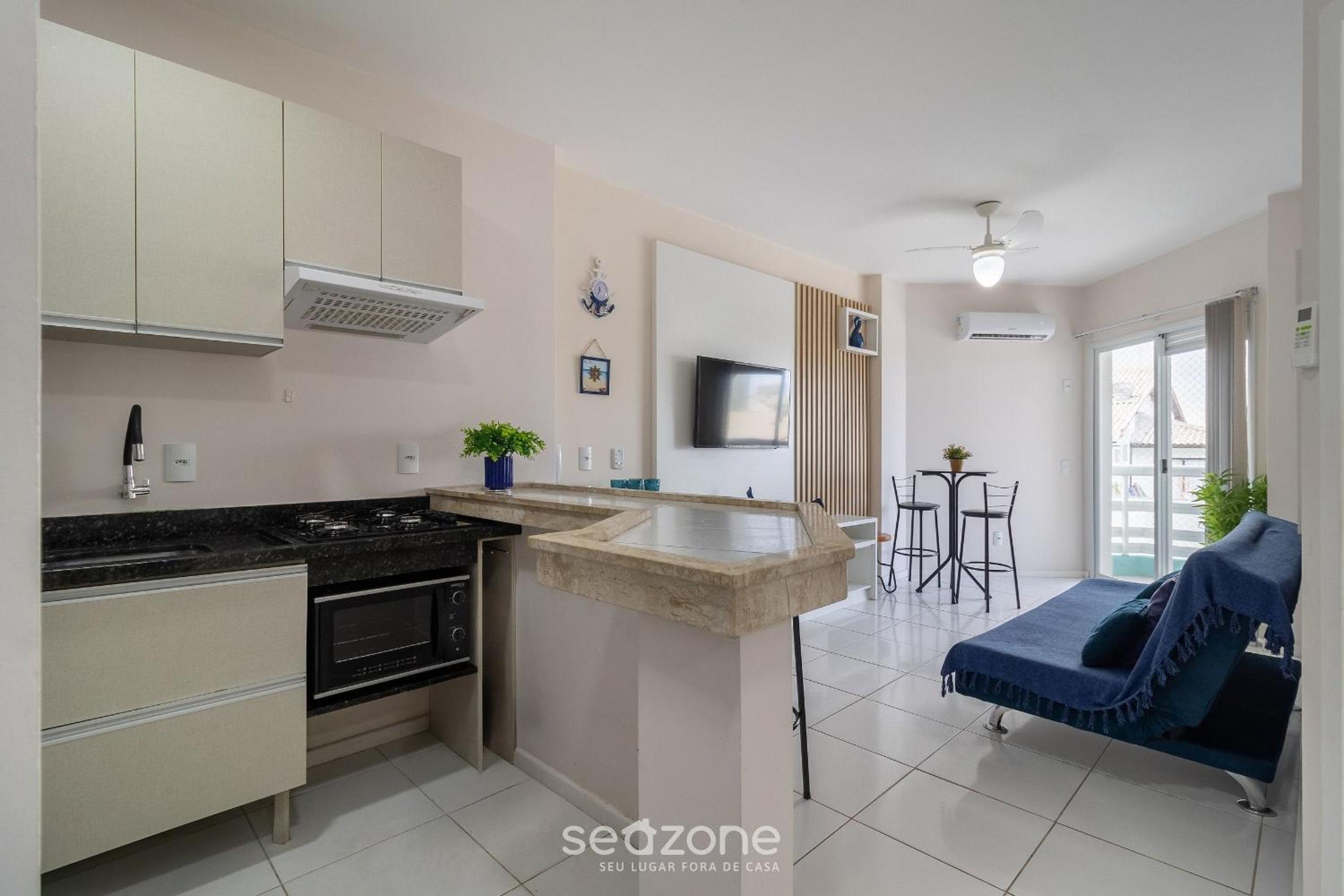 Charming Stay Steps from the Sea FTM0401