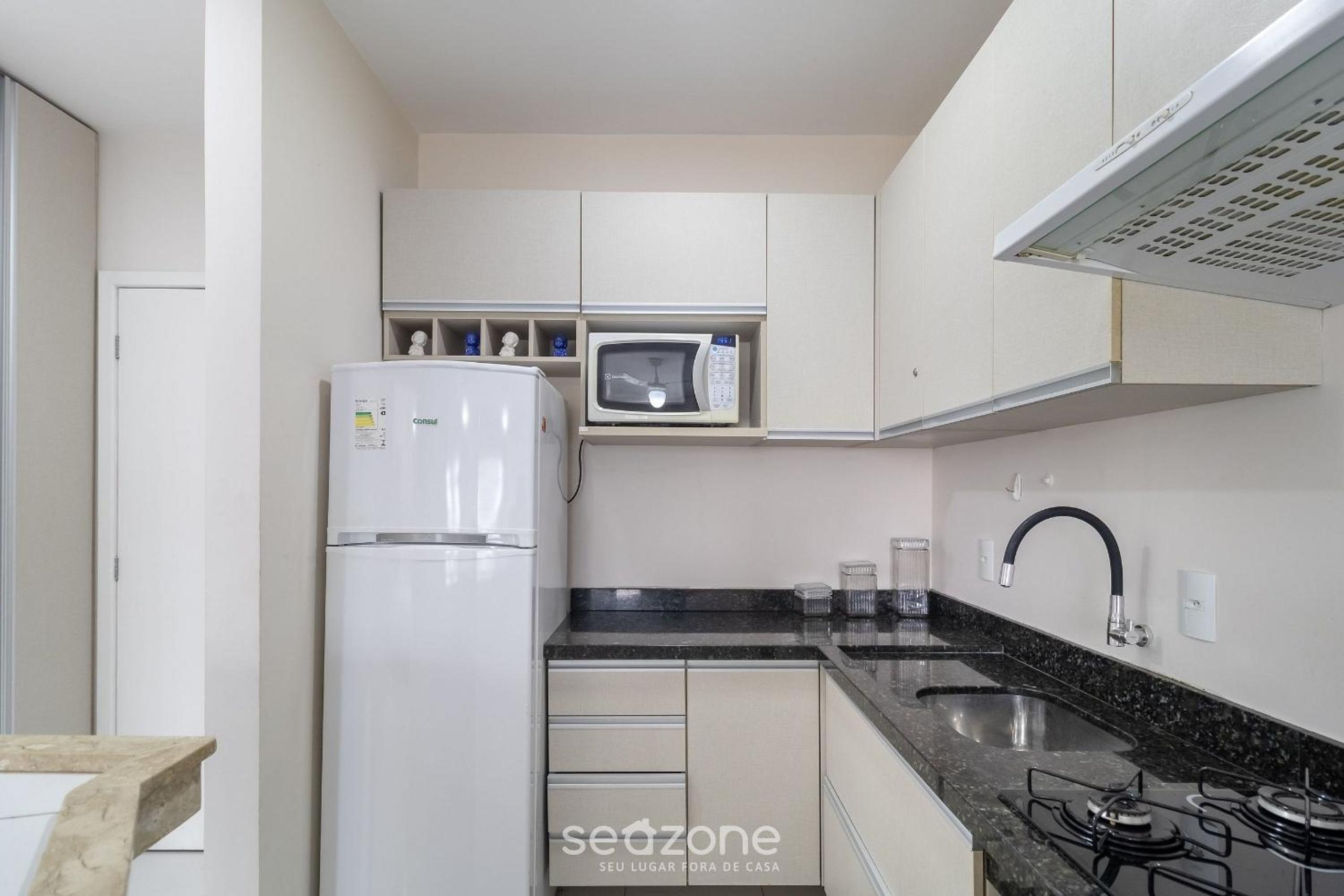 Charming Stay Steps from the Sea FTM0401