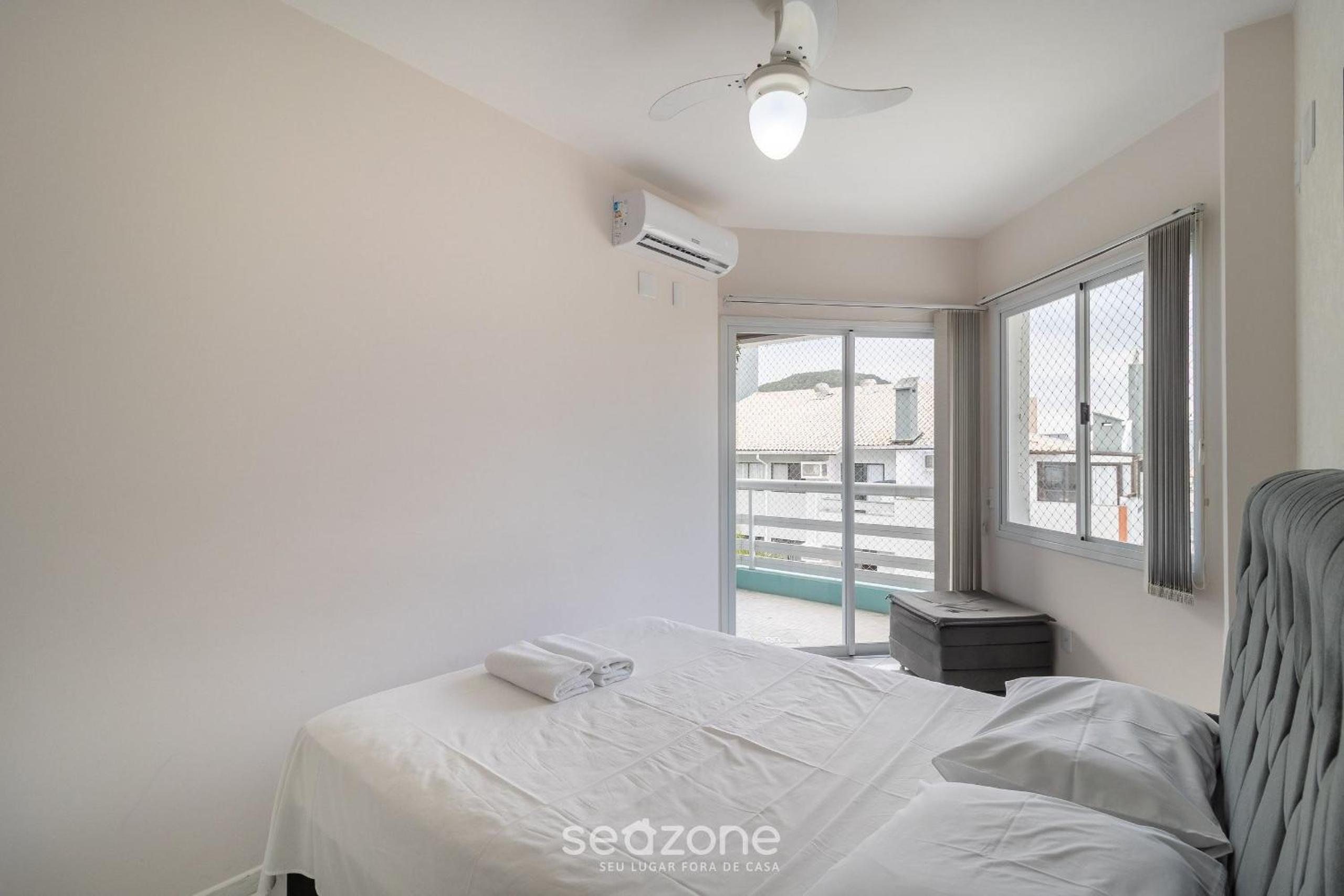 Charming Stay Steps from the Sea FTM0401