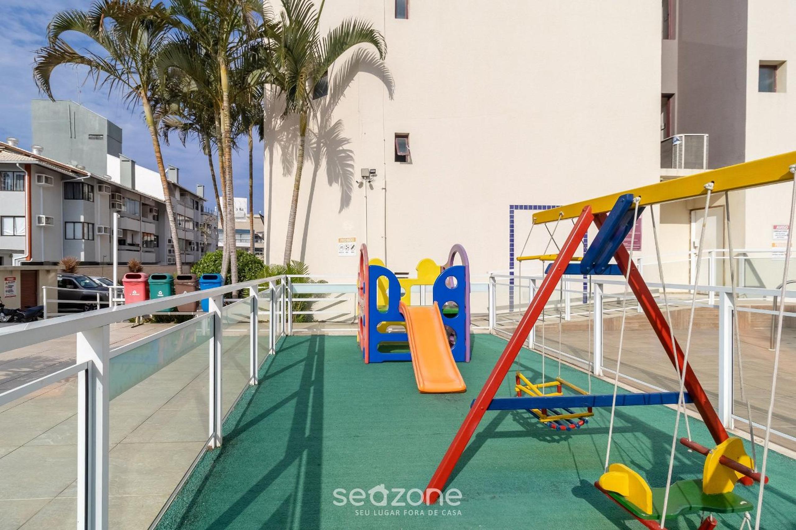 Charming Stay Steps from the Sea FTM0401