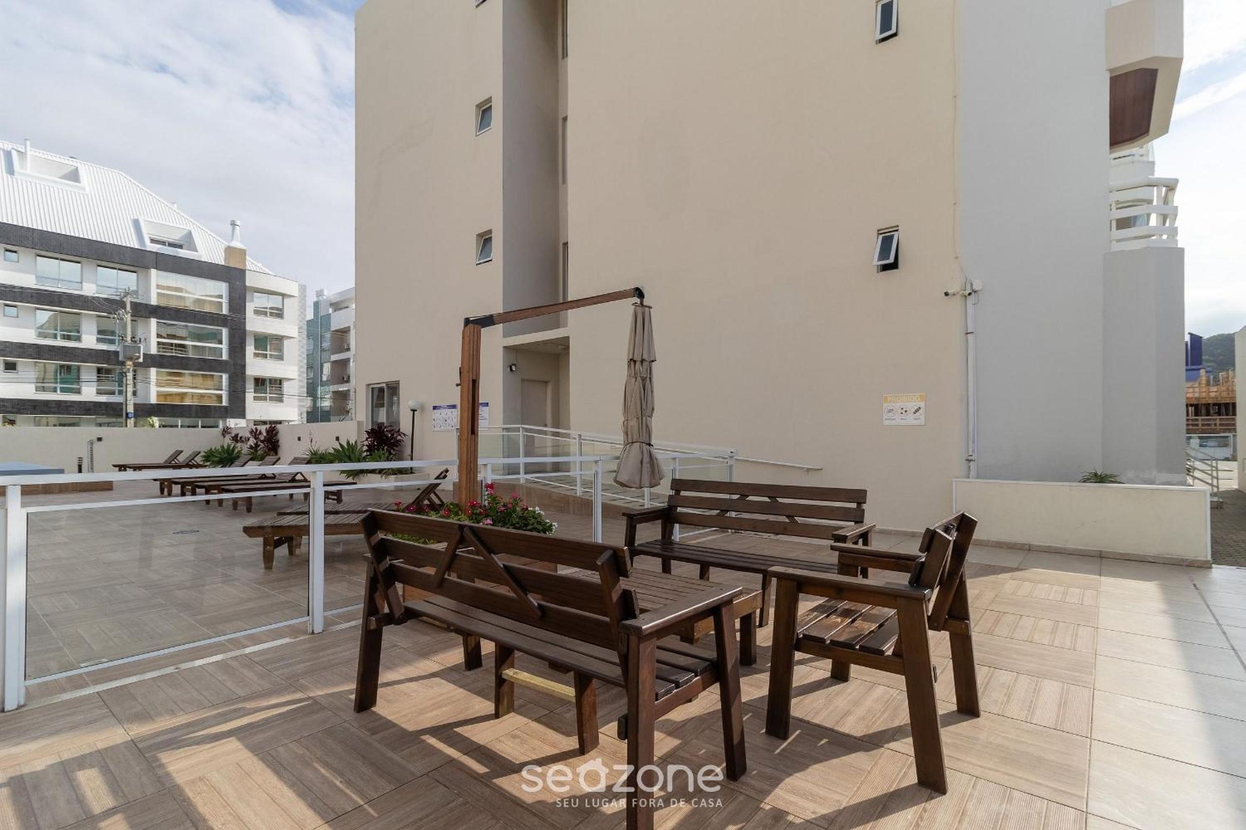 Charming Stay Steps from the Sea FTM0401