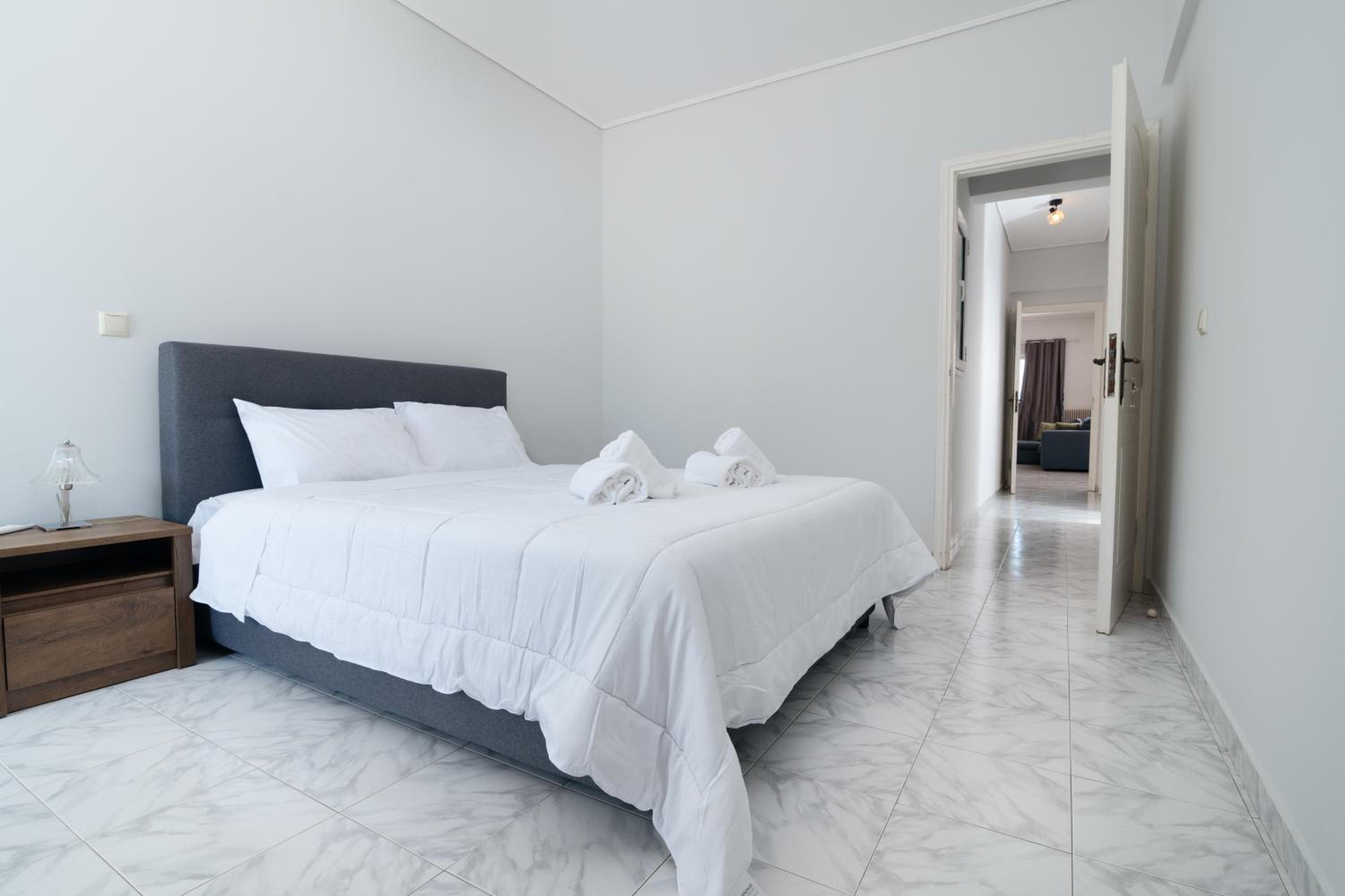 The Sunrise Apartment By Athens Airport 1