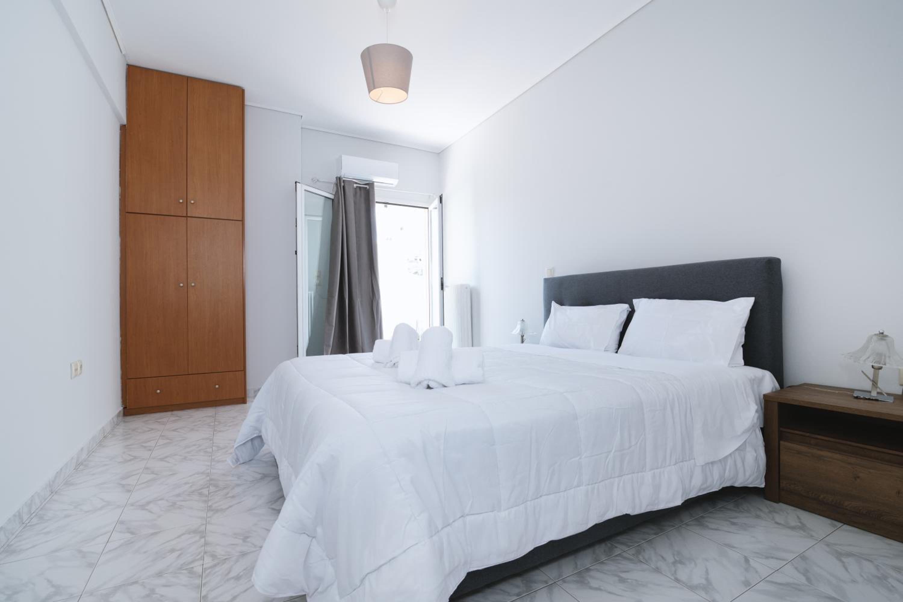 The Sunrise Apartment By Athens Airport 1