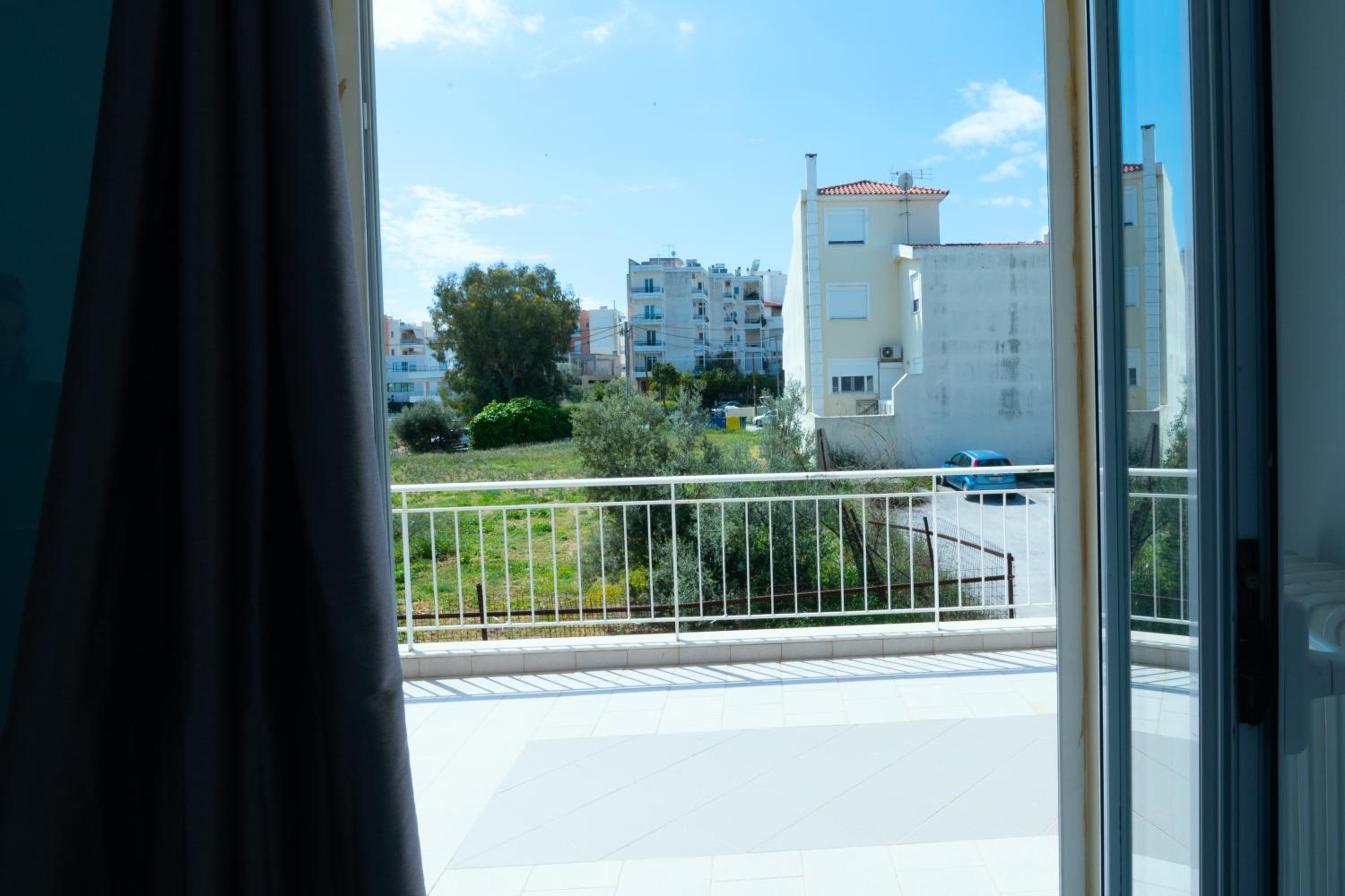 The Sunrise Apartment By Athens Airport 1