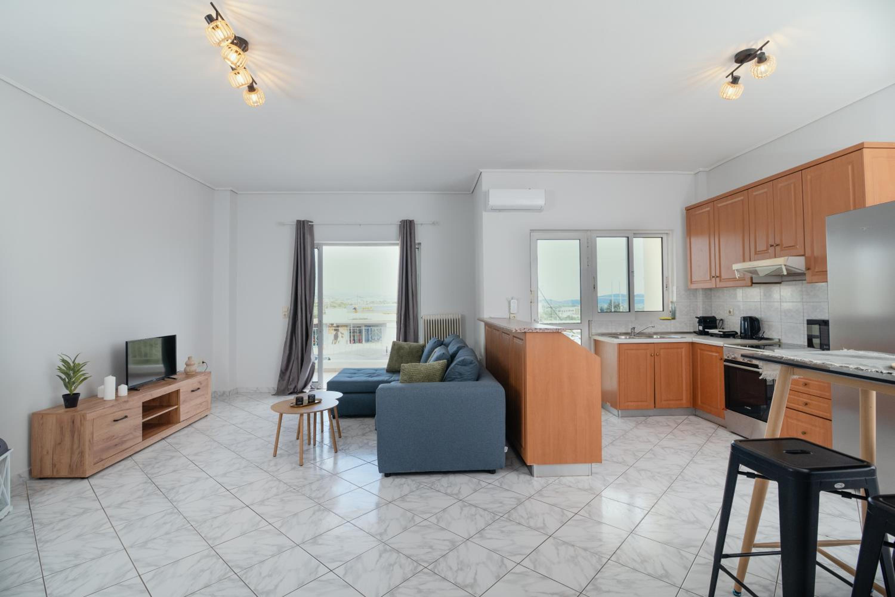 The Sunrise Apartment By Athens Airport 1