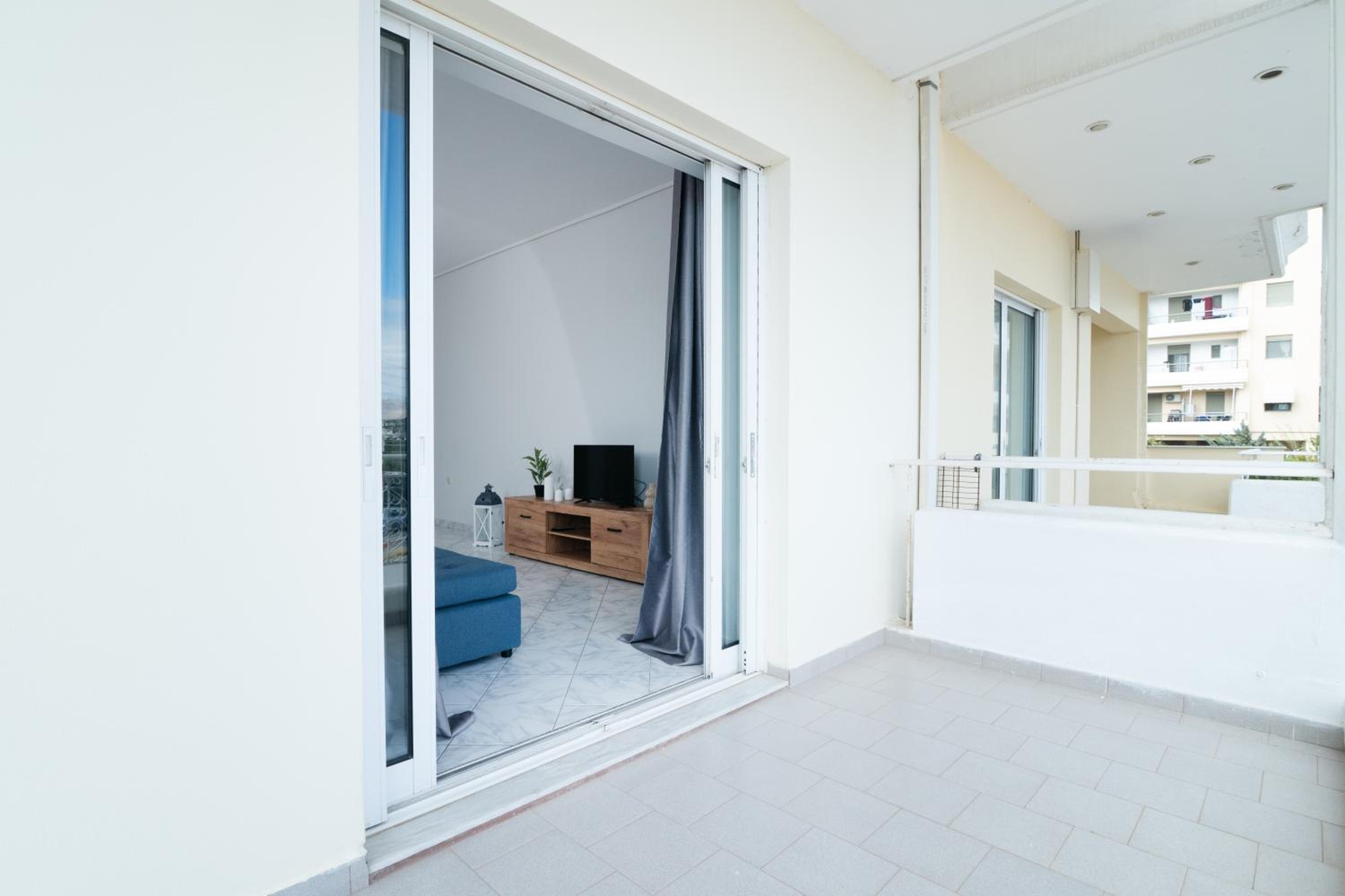 The Sunrise Apartment By Athens Airport 1