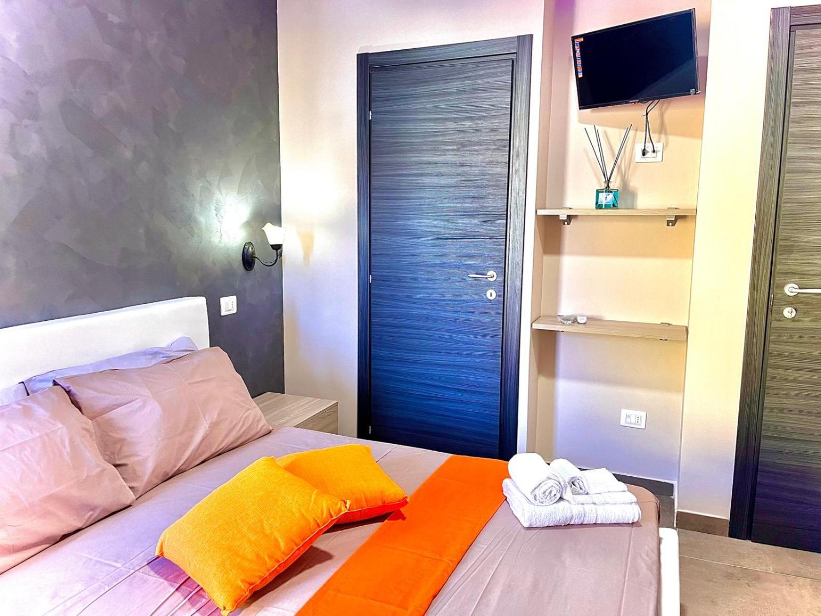 Comfy Holiday Rooms