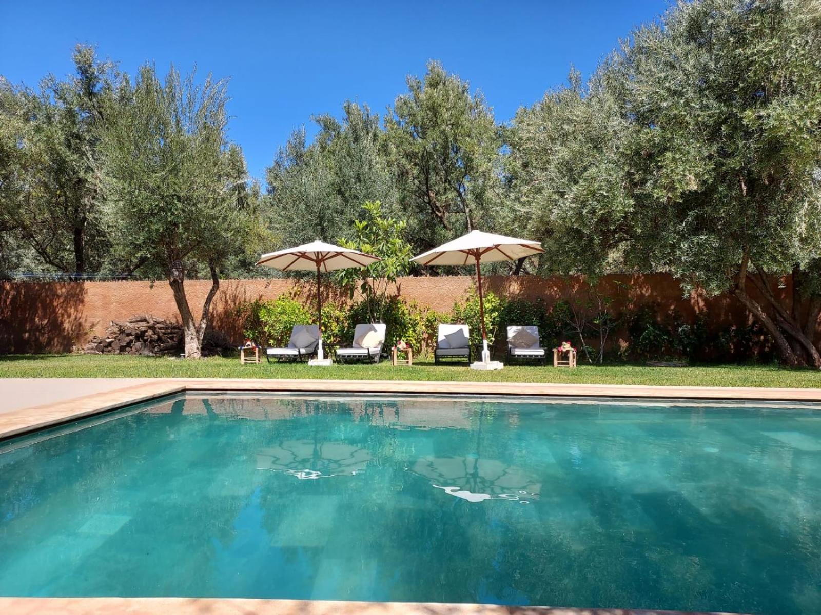 Villa Azuréa with pool 4 bedrooms and 2 living rooms