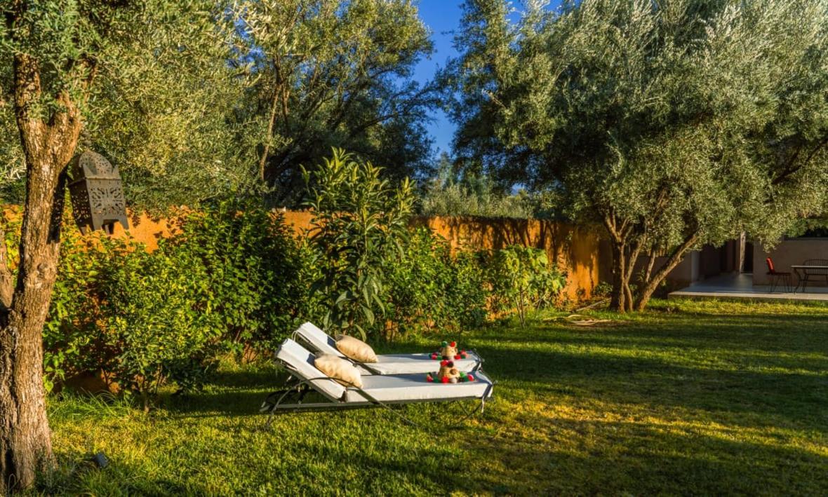 Villa Azuréa with pool 4 bedrooms and 2 living rooms