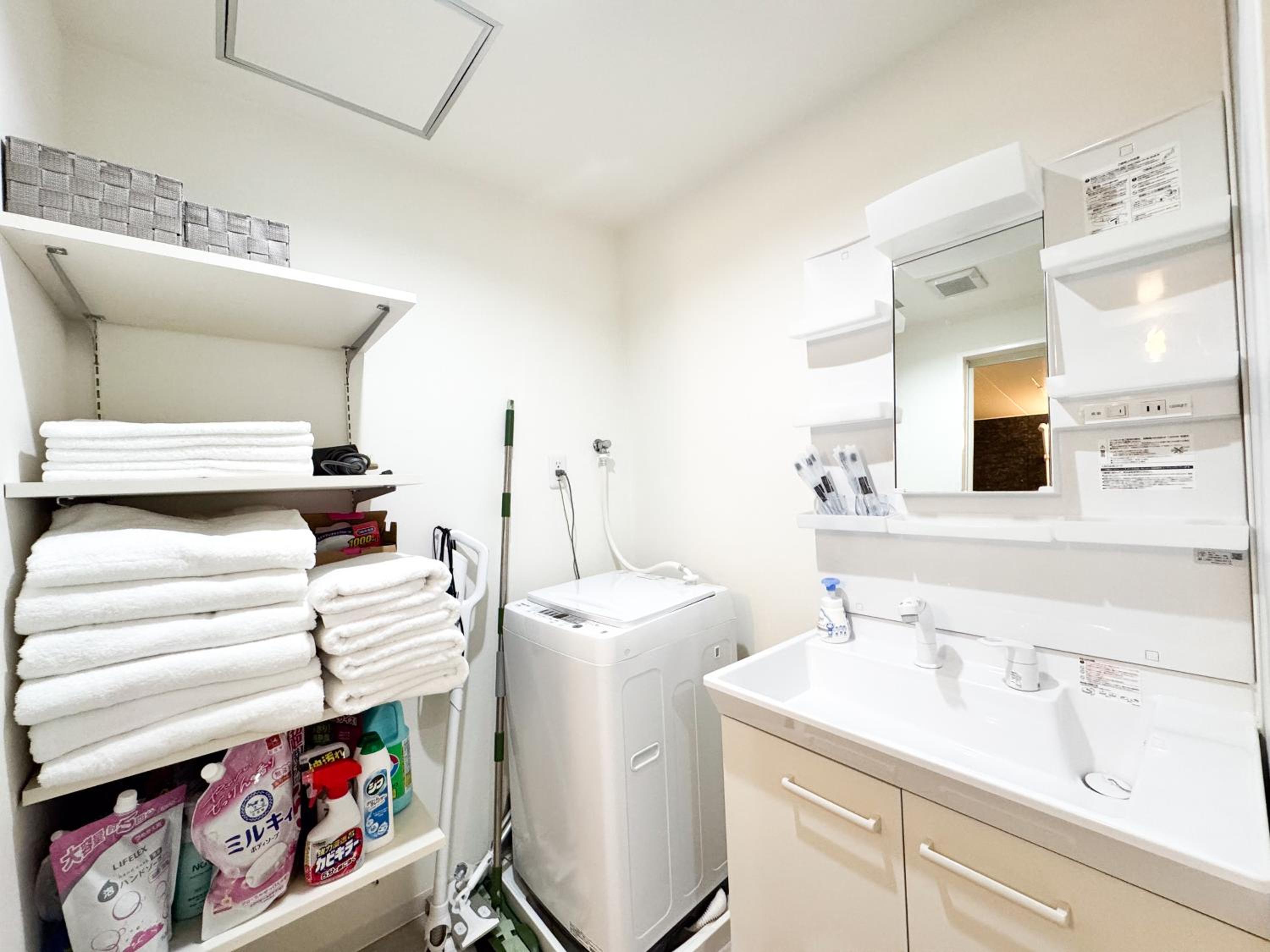 Osaka Nimi family house direct KIX airport