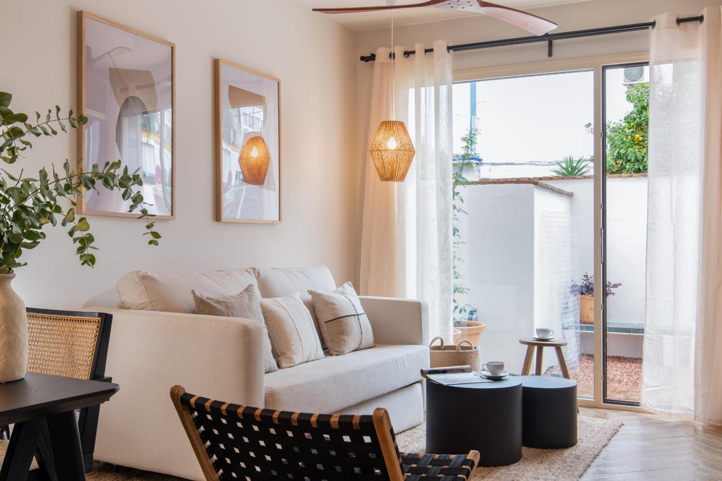 Magno Apartments Robles