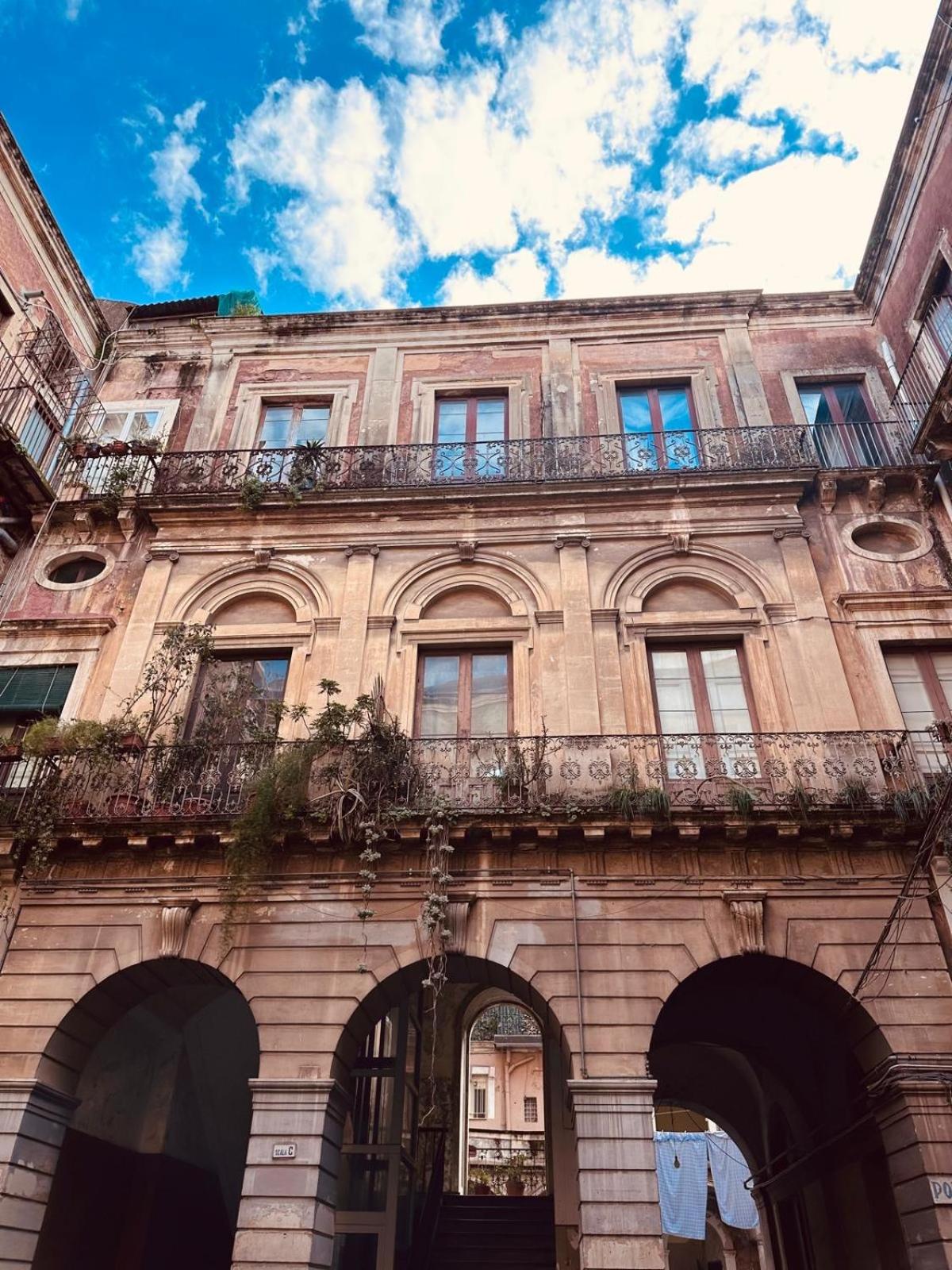 Exclusive Catania suite