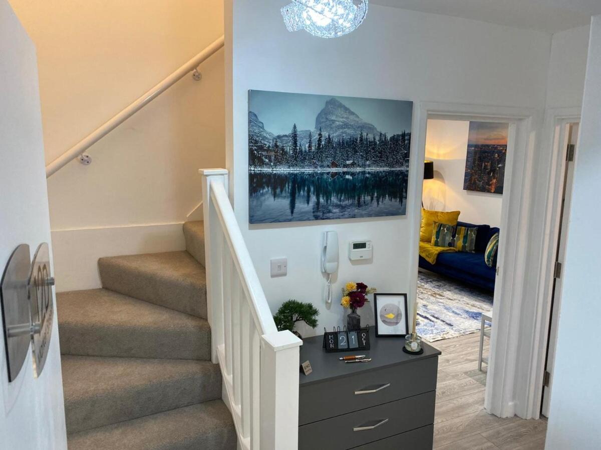 4 Rental Apartments -Local -Contractors- London