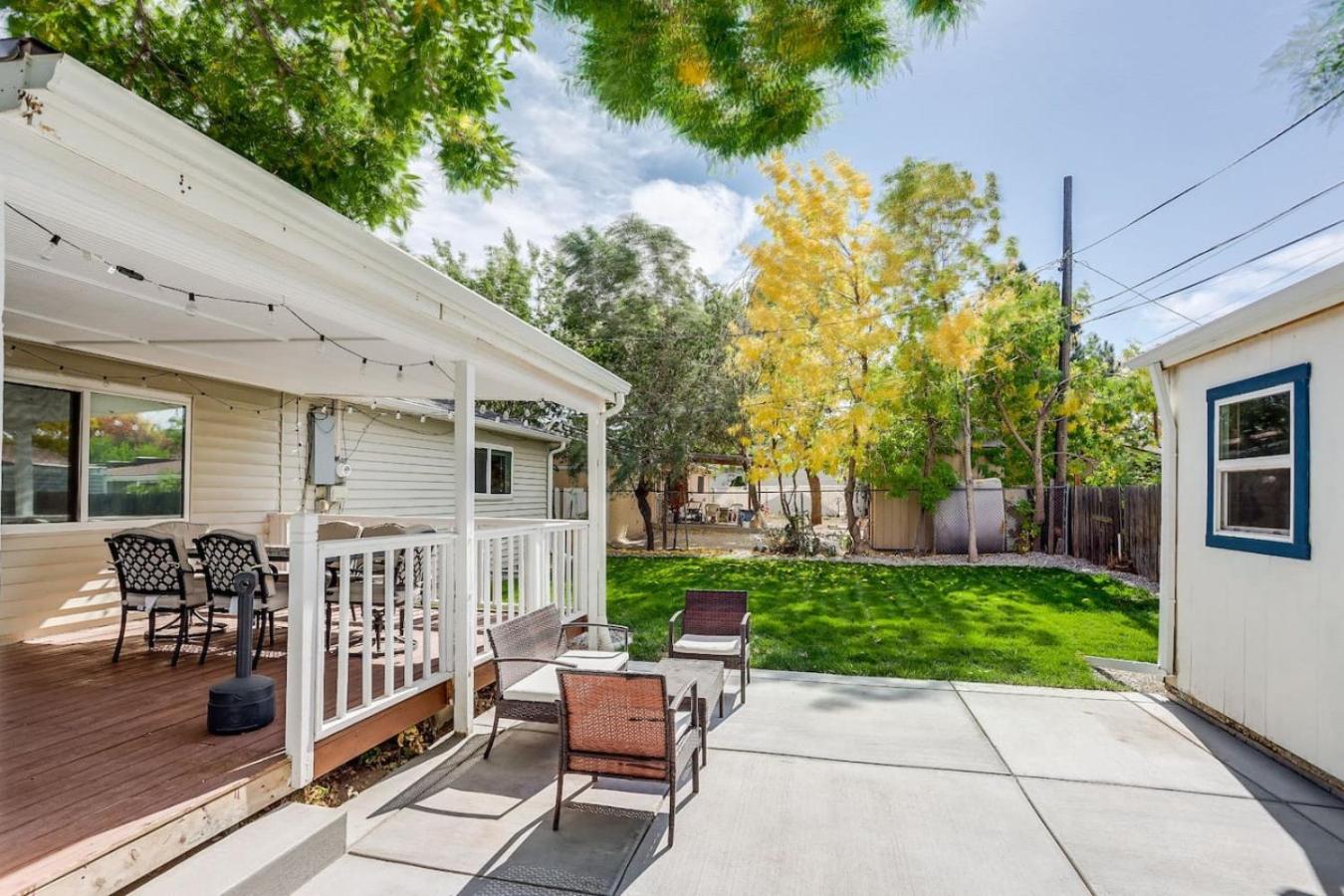 Spacious and Stylish Home With Fast Wifi and Near to Downtown