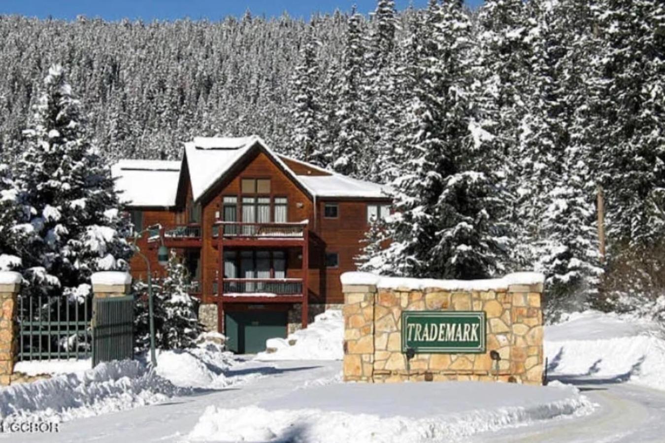 Rocky Mountain Retreat Steps to Slopes with Hot Tub and Spectacular Views