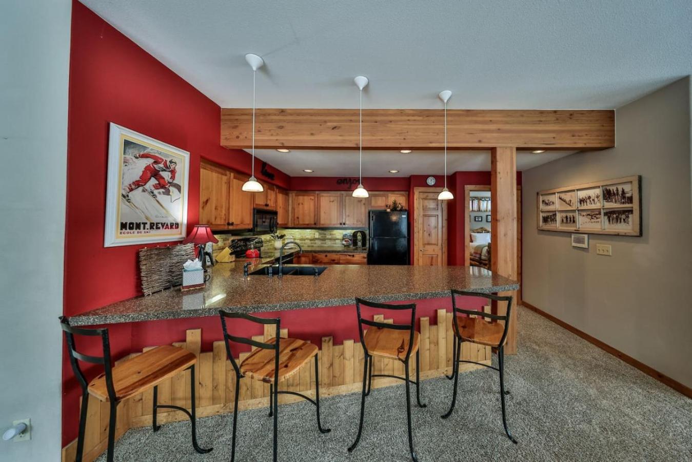 Rocky Mountain Retreat Steps to Slopes with Hot Tub and Spectacular Views