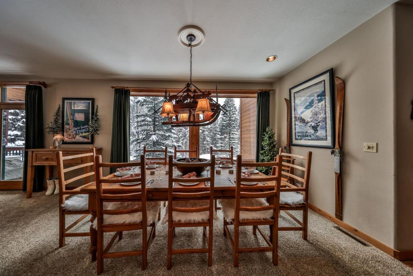 Rocky Mountain Retreat Steps to Slopes with Hot Tub and Spectacular Views