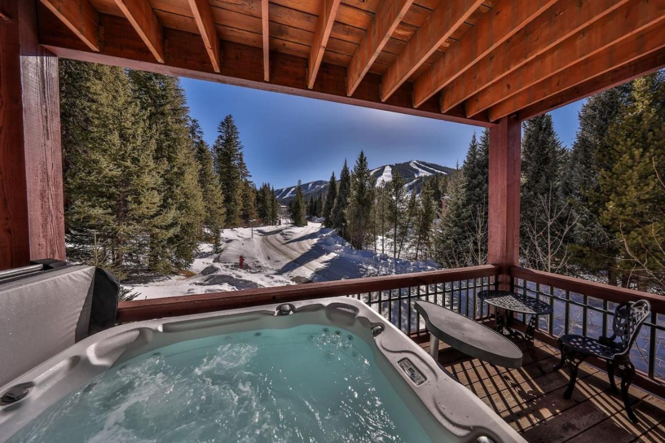 Rocky Mountain Retreat Steps to Slopes with Hot Tub and Spectacular Views