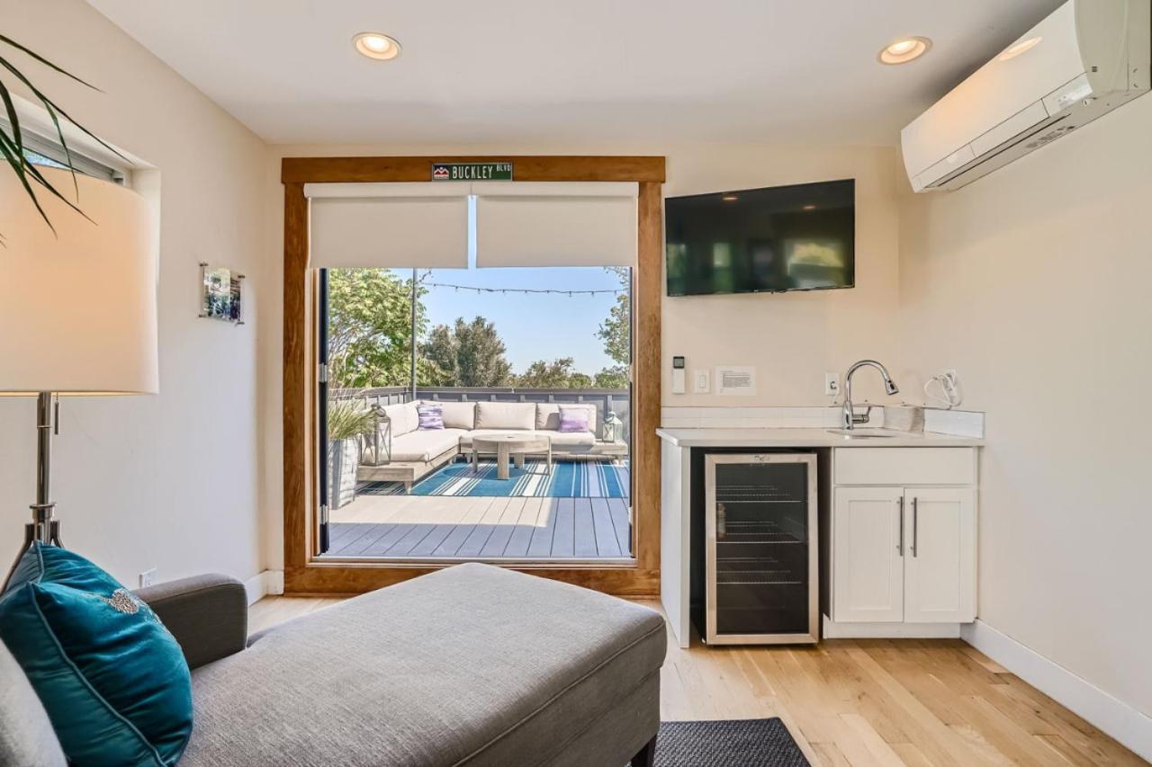 New Build and Pet Friendly Near to Highlands and RiNo