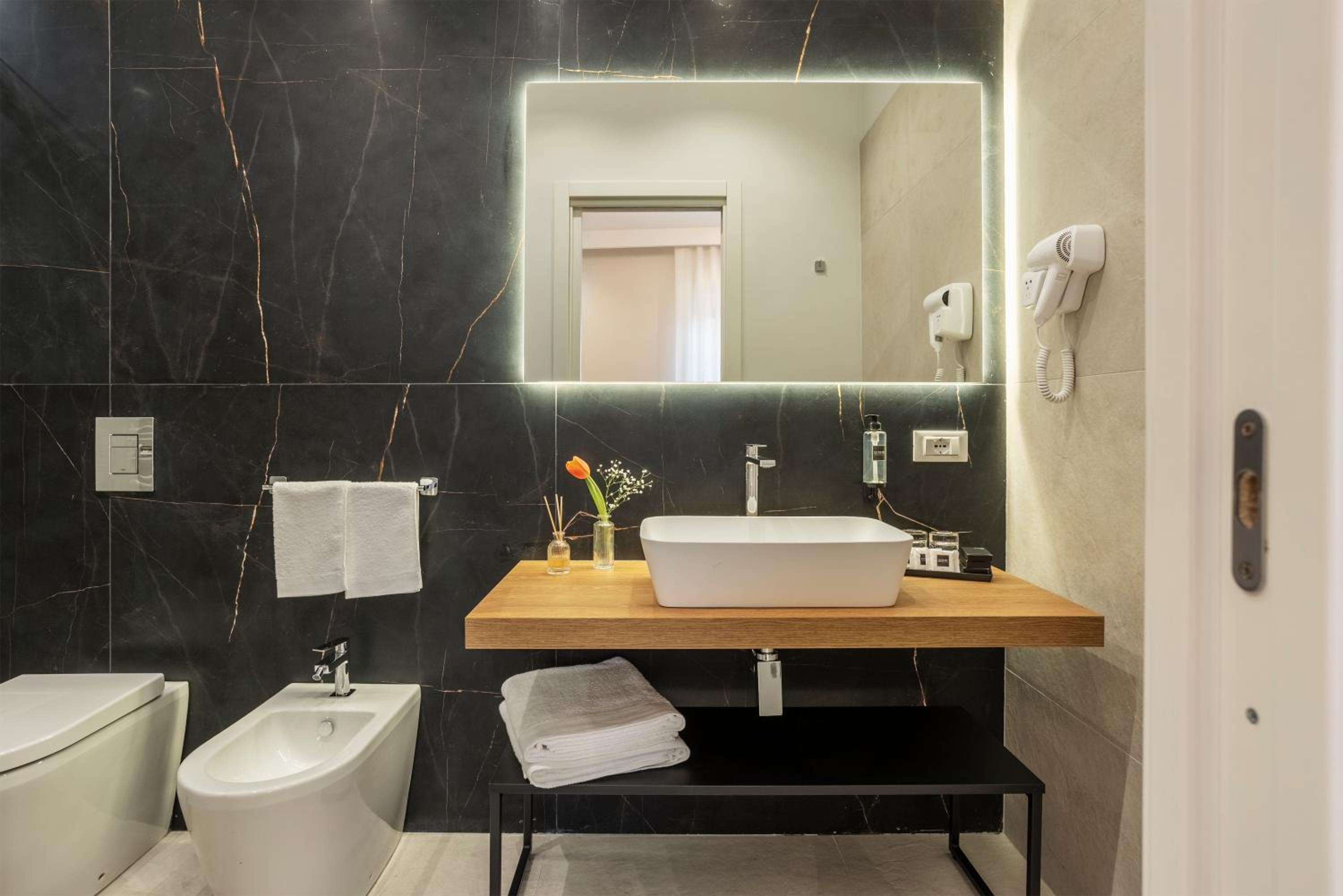 Julia's Boutique Rooms