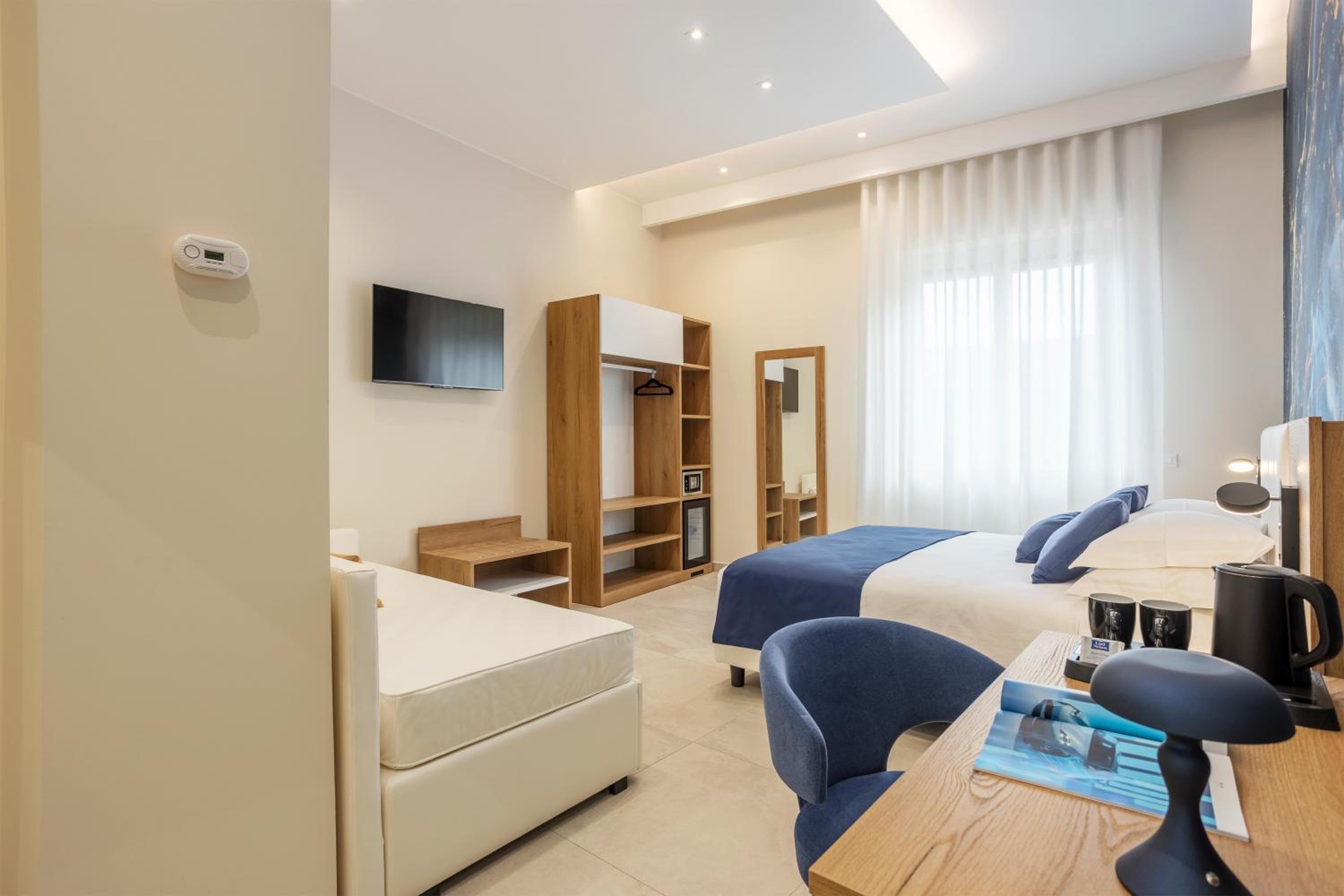 Julia's Boutique Rooms