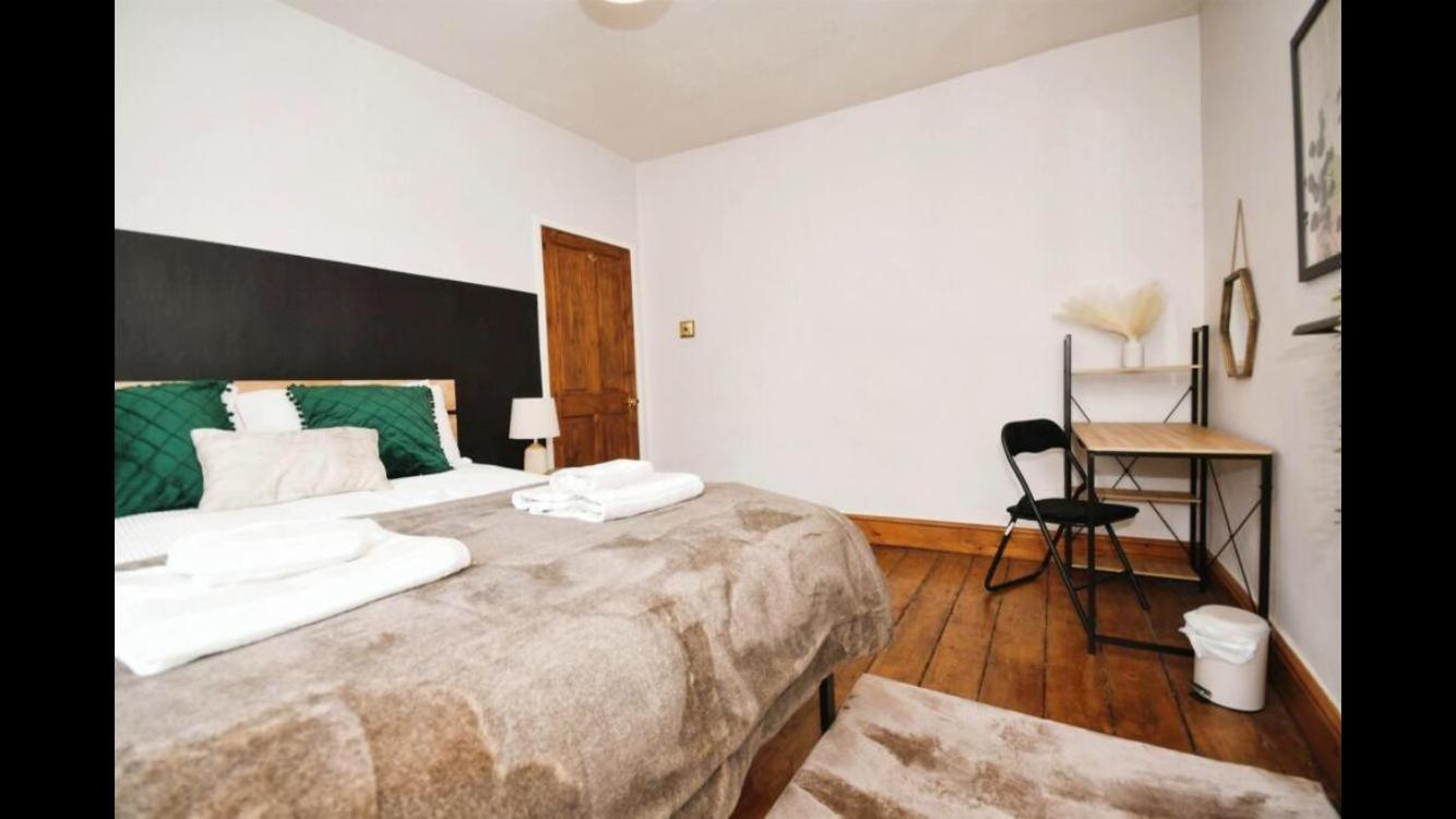 WEST VIEW COTTAGE - Charming Wensley Cottage in the Heart of Peaks