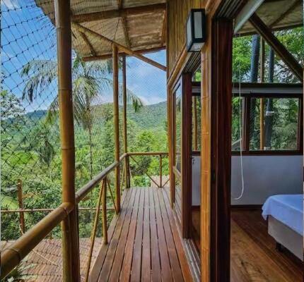 Casa Yamandu, Biocasa in the forest, beautiful waterfall