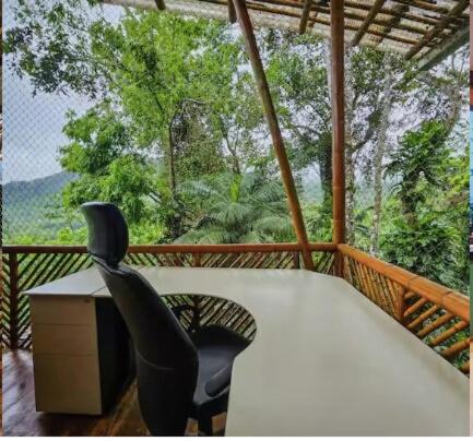 Casa Yamandu, Biocasa in the forest, beautiful waterfall