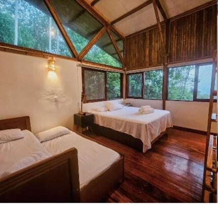 Casa Yamandu, Biocasa in the forest, beautiful waterfall