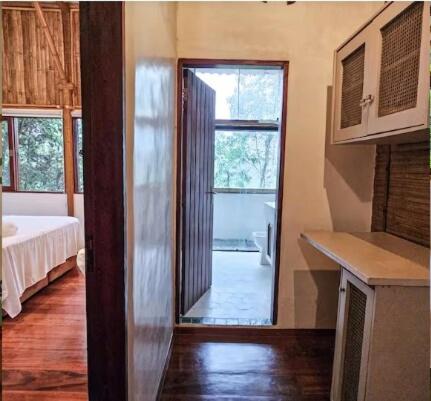 Casa Yamandu, Biocasa in the forest, beautiful waterfall